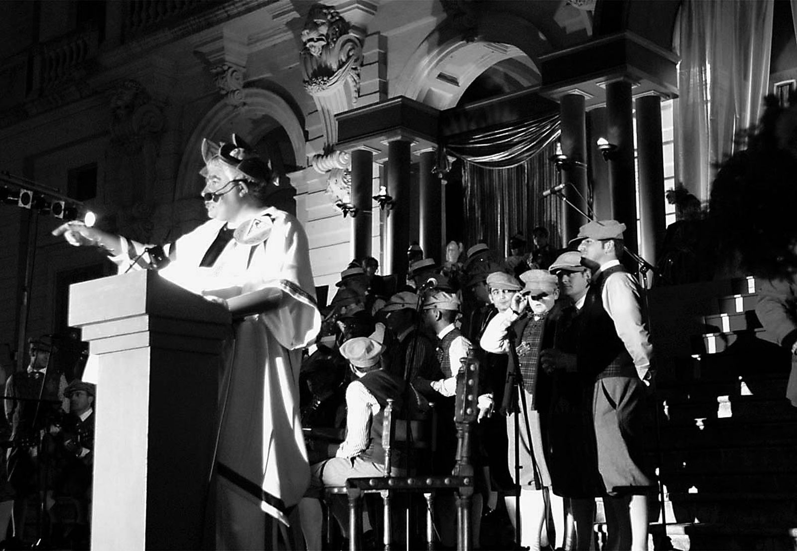 Pregón del Carnaval de 2005, a cargo de Eugenio Mariscal, que se disfrazó para la ocasión del emperador Claudio