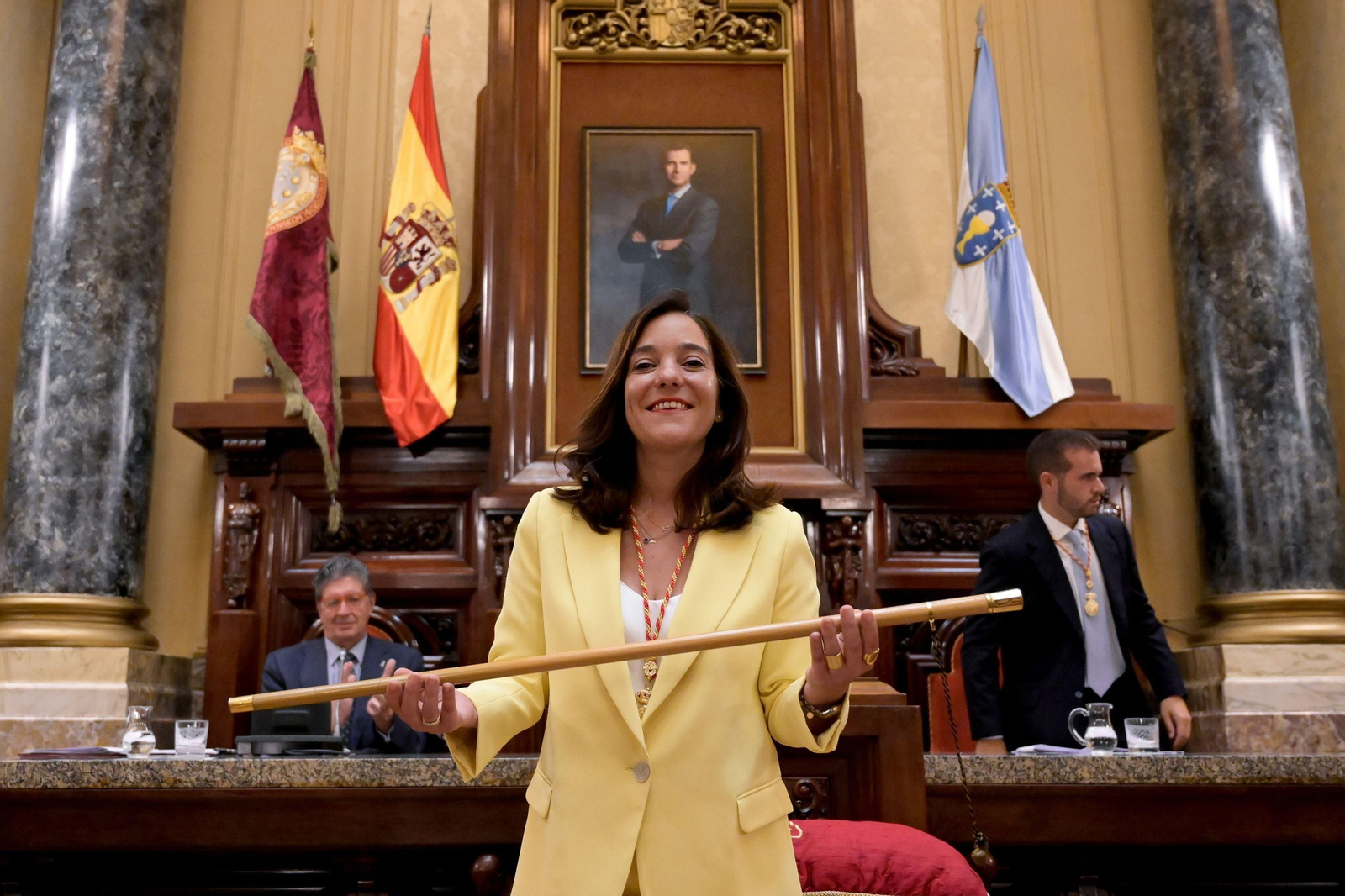 LA CORUÑA: La socialista Inés del Rey repite como alcaldesa tras un acuerdo con el BNG, pese a que ganó el PP.
