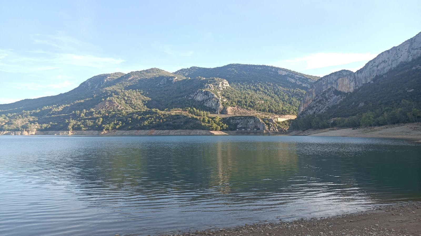 El Embalse de Barasona. Bajo sus aguas hay un pueblo inundado.