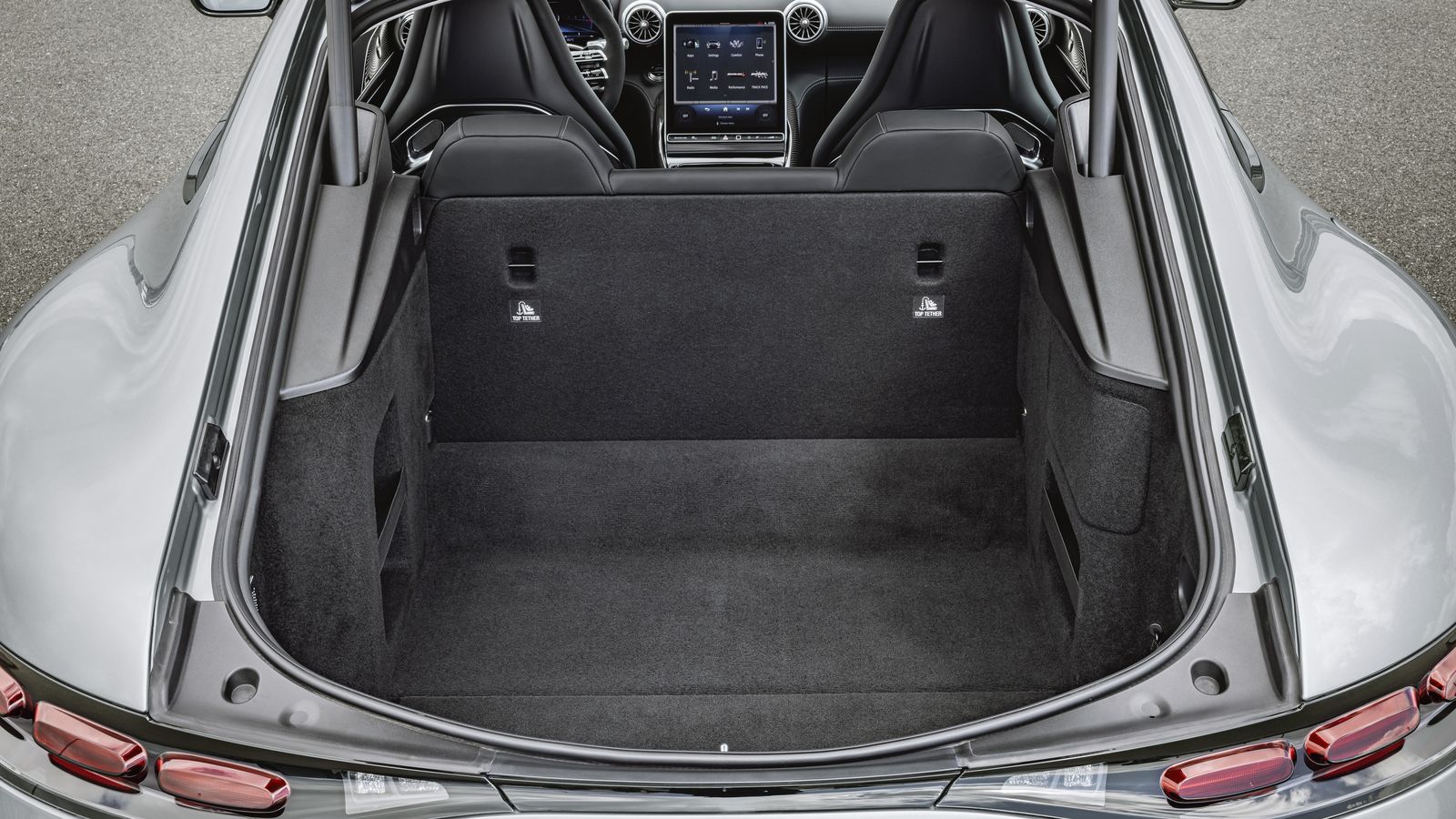 El aumento de tamaño de la carrocería le ha venido bien al maletero, que ahora tiene un volumen de carga el doble de grande que en la primera generación.