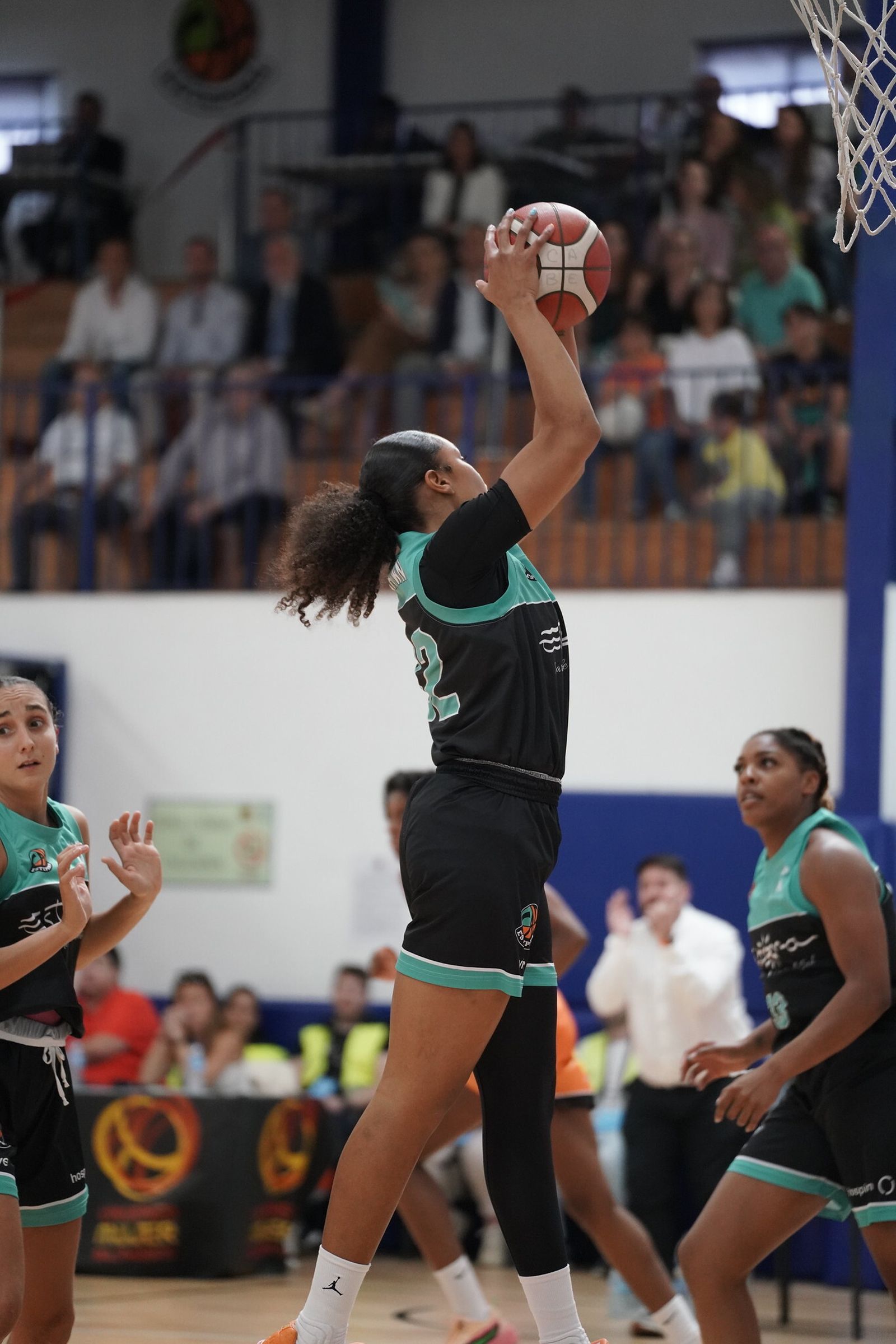 Ambientazo en Estepona para la Final Four de ascenso a Liga Femenina