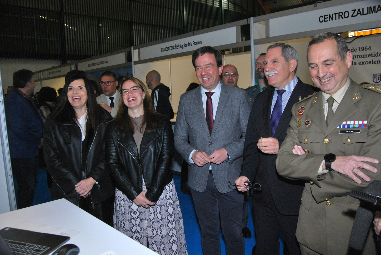 Un paseo en fotografías por el Salón del Estudiante de Lucena