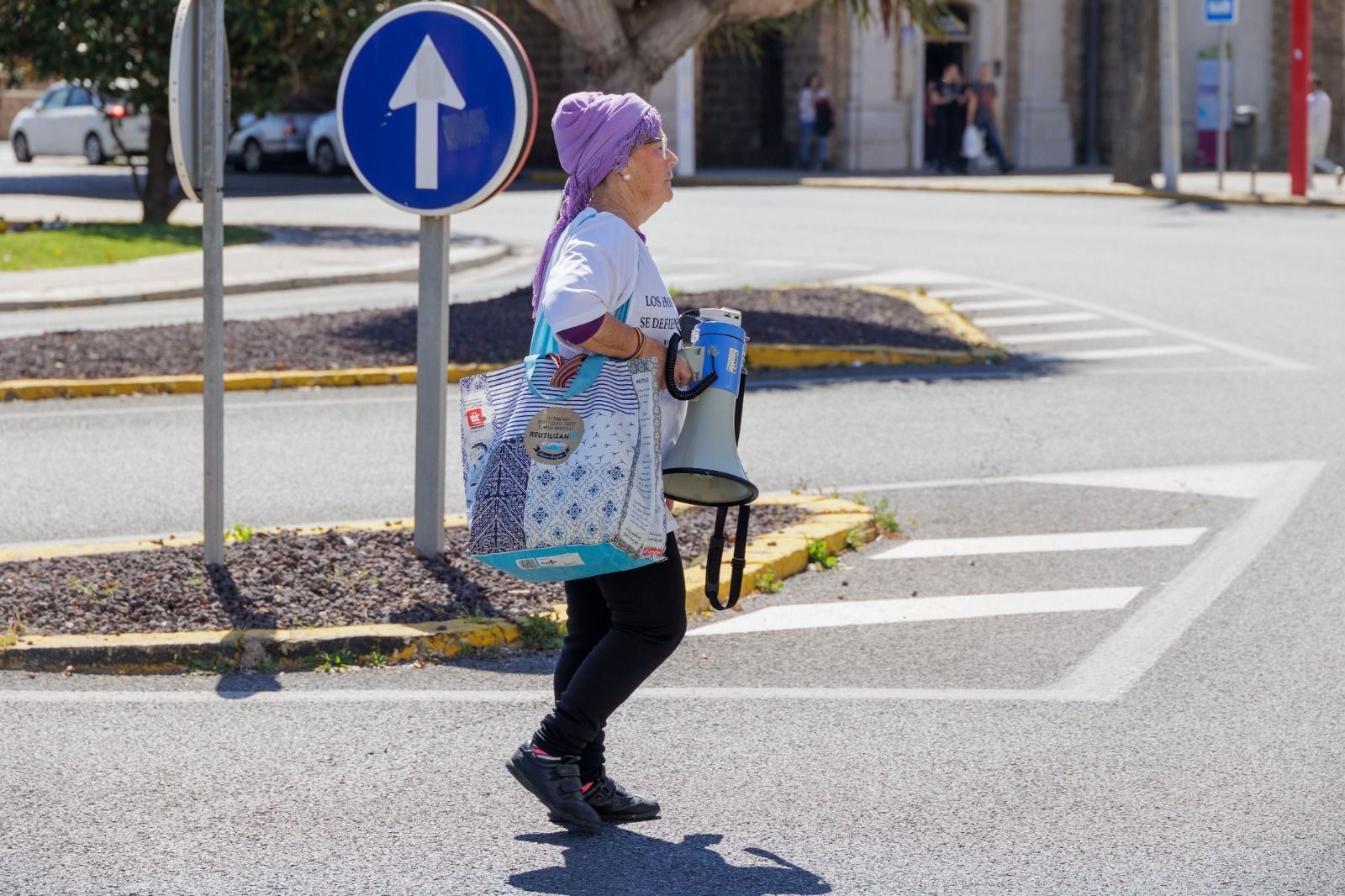 Miles de personas se manifiestan en Cádiz por la Educación Pública, la Sanidad y el Clima
