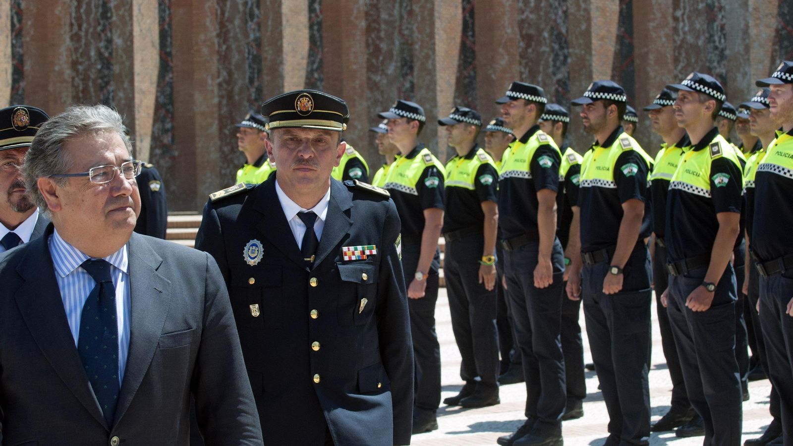 Gabriel Nevado, detrás de Juan Ignacio Zoido.