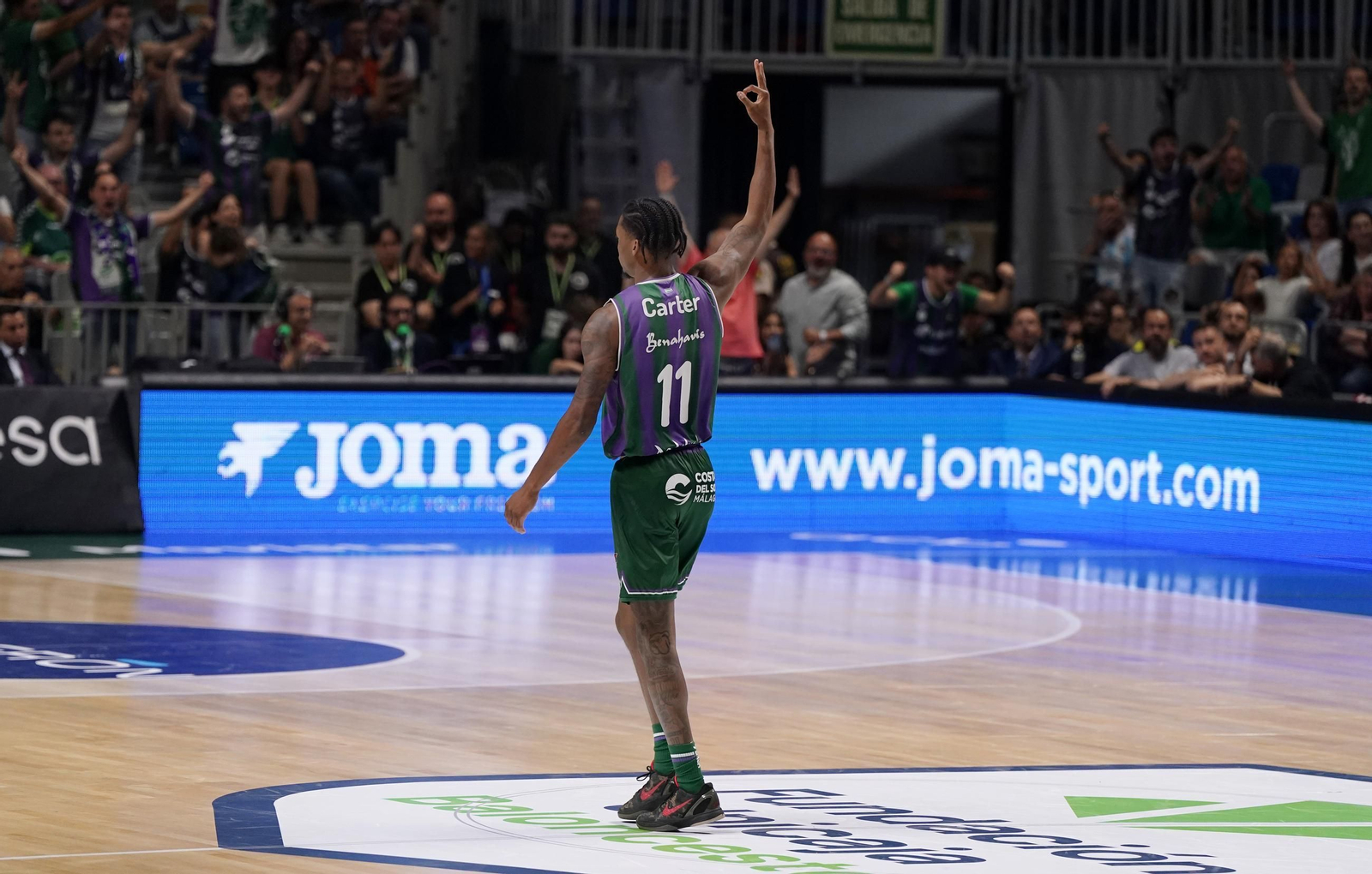 Tyson Carter celebra.