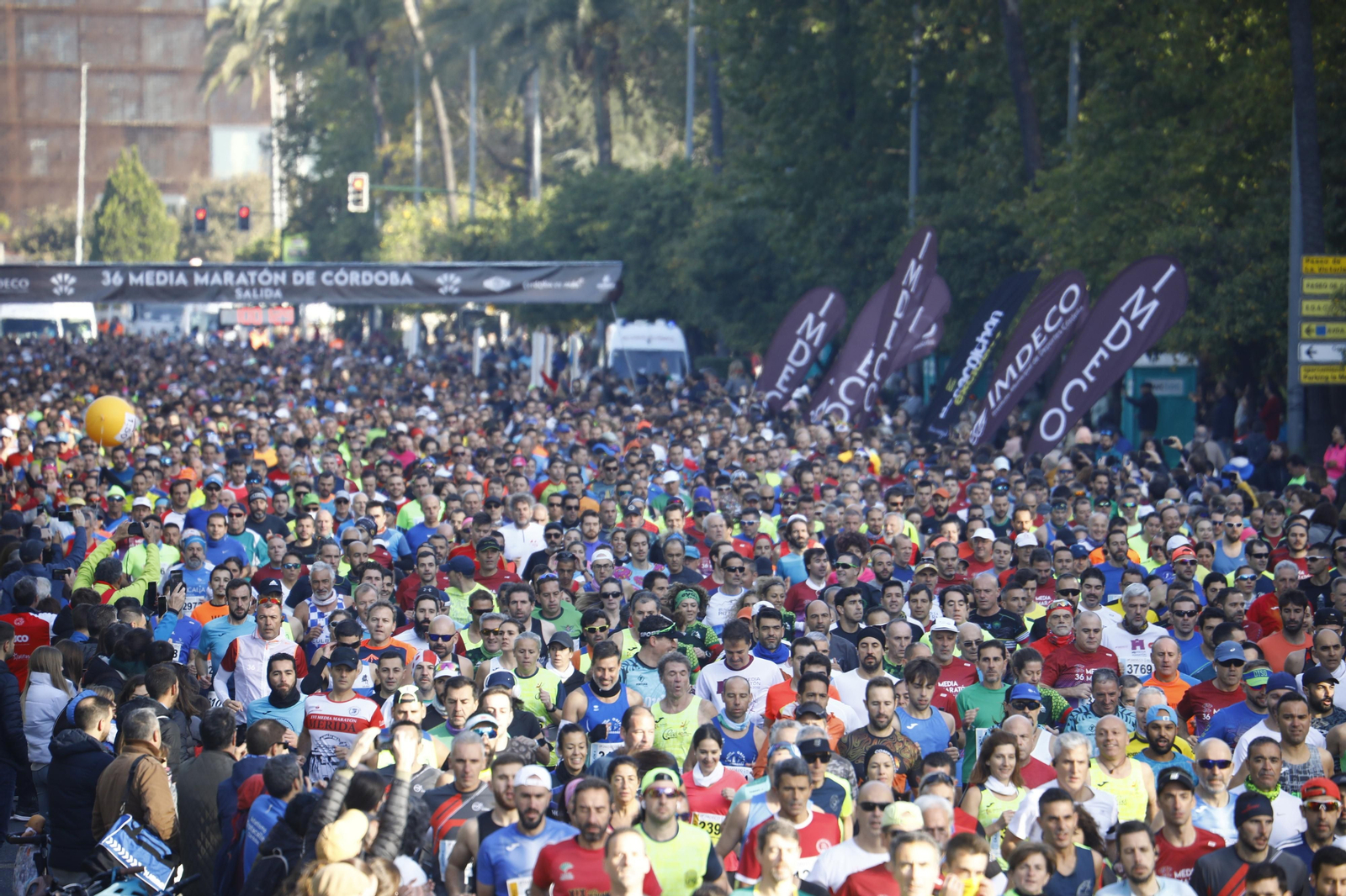 Las imágenes de la salida de la 36 Media Maratón de Córdoba