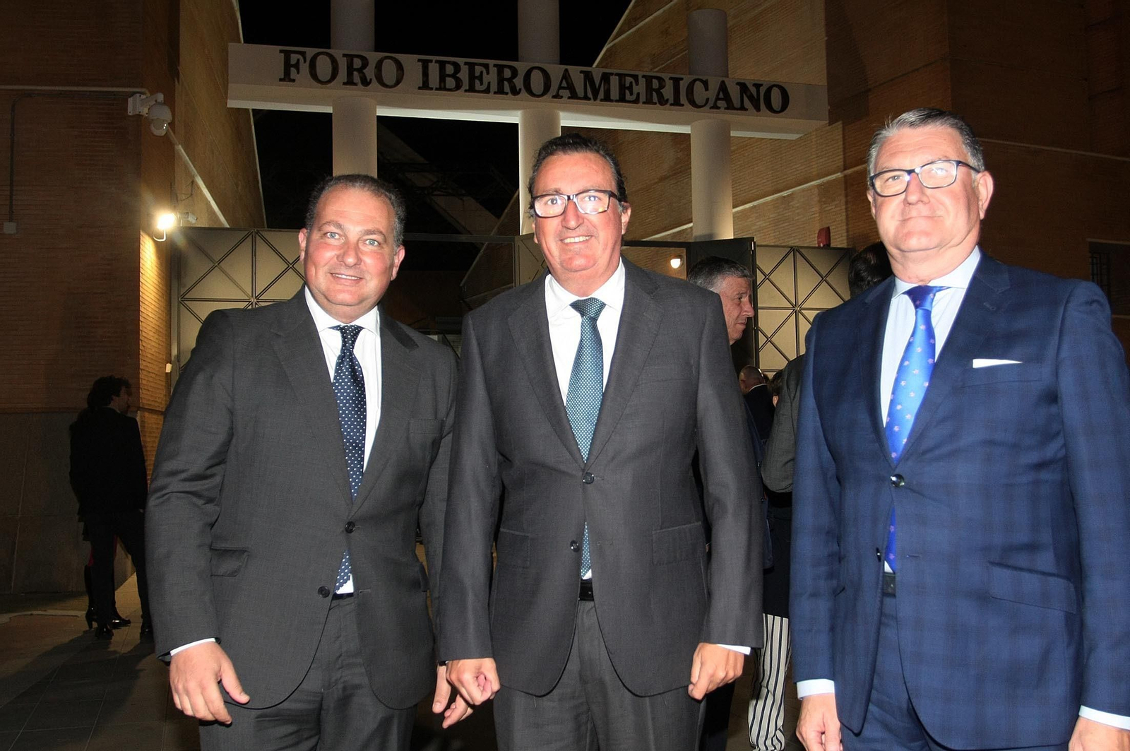 Imágenes de la recepción a los invitados a la gala del 40 aniversario de Huelva Información