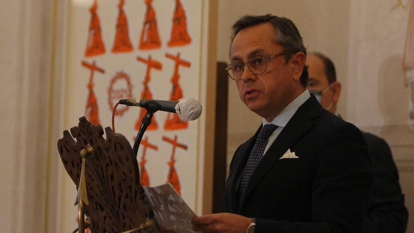 Ricardo Suárez, autor del cartel, durante su discurso.