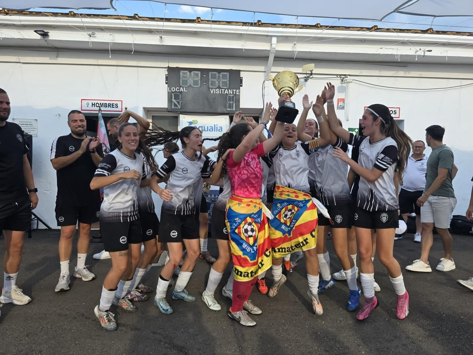 En imágenes: convivencia y cantera en el Torneo Internacional de fútbol base 'Ciudad de Beas'