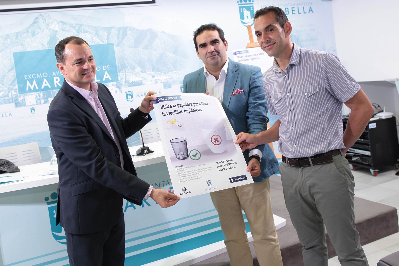 Un momento de la presentación de la campaña de sensibilización, ayer.