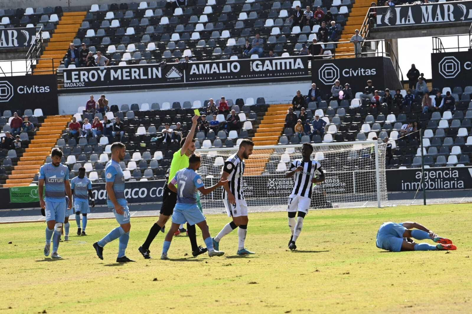 Las fotos del Badajoz-Balona (0-2)