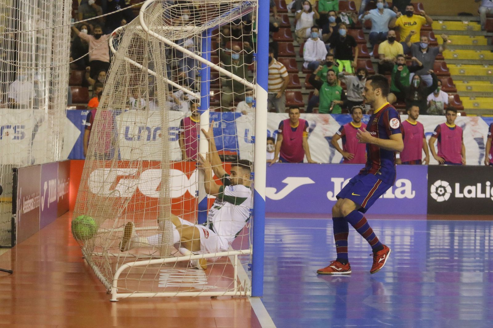 Las fotos de la hazaña: la victoria del Córdoba Futsal ante el Barça