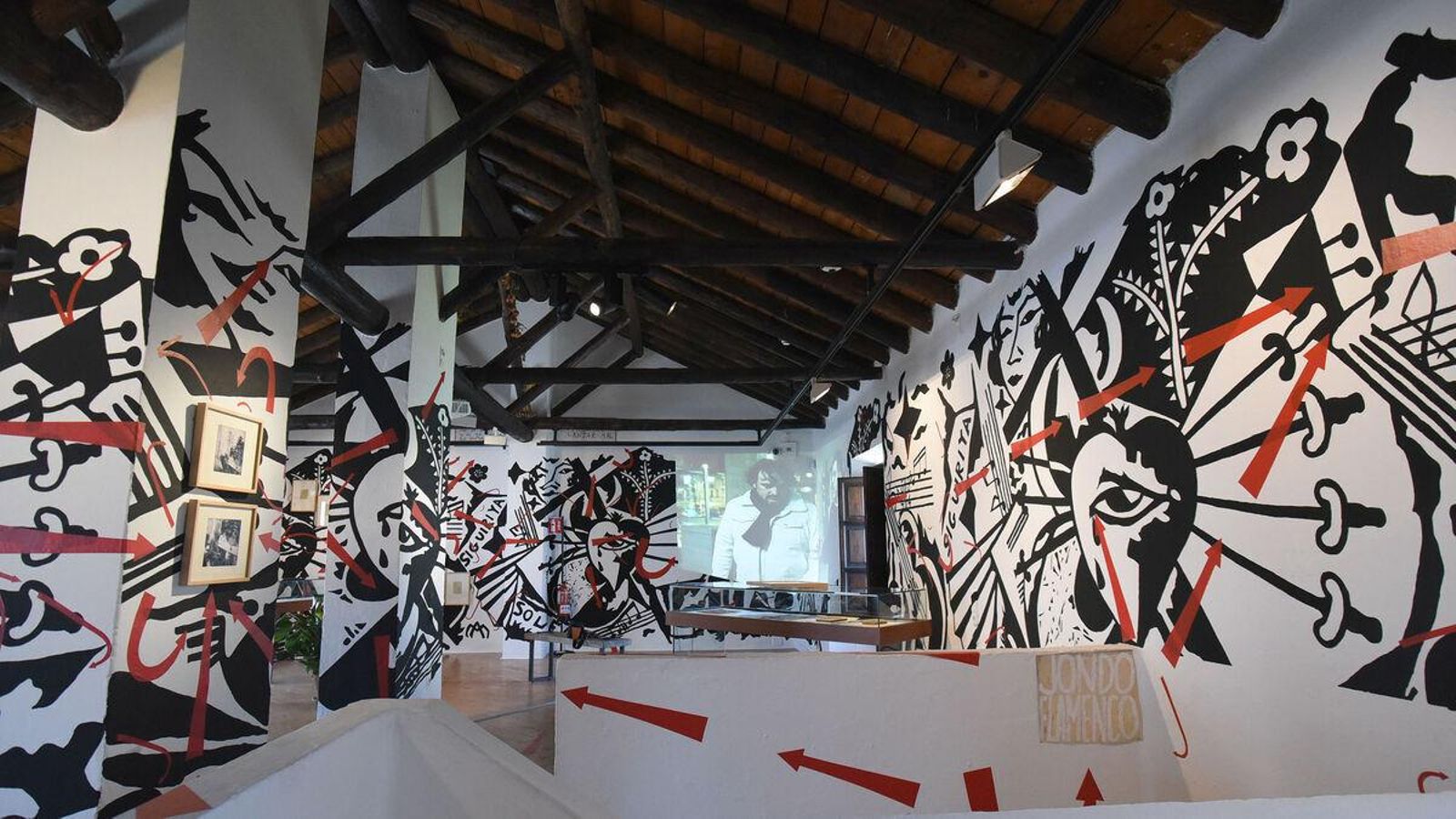 Exposición 2 y 2 son 22, en la Sala del Antiguo Granero.