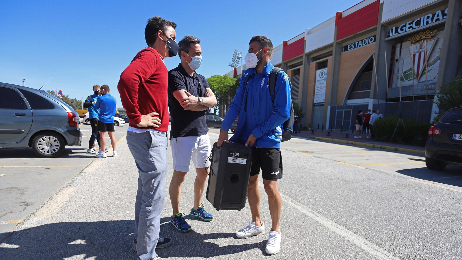 Fotos de la salida del Algeciras al playoff de ascenso de Extremadura