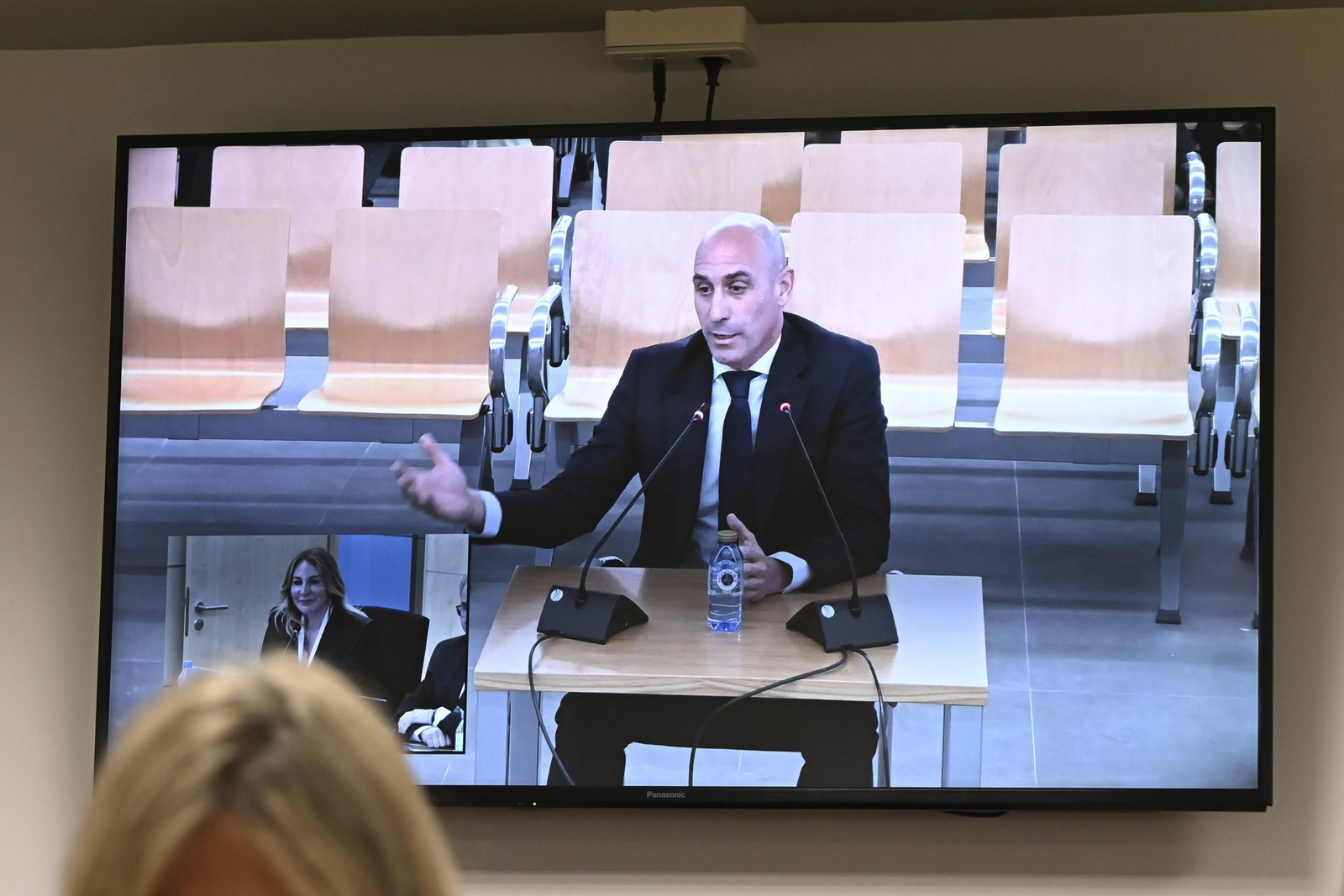 Las fotos del día de la declaración de Rubiales en el juicio