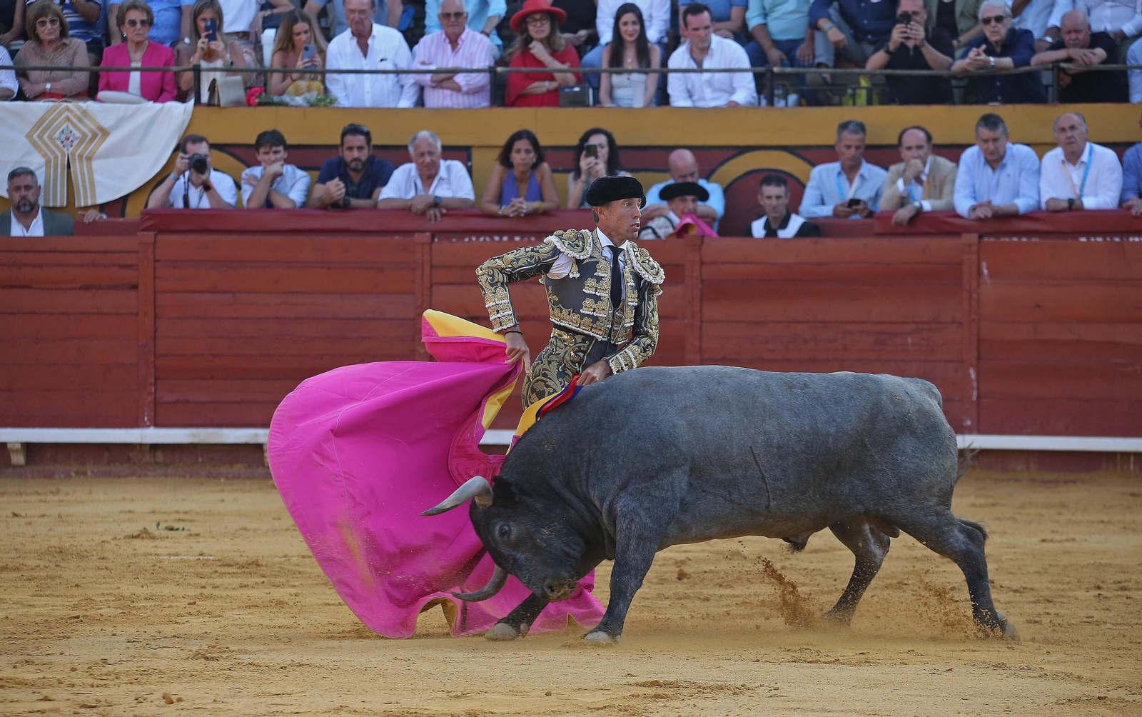 Fotos de la corrida del sábado de la Feria Taurina de Algeciras 2023: Antonio Ferrera, Manuel Escribano y Miguel Ángel Pacheco