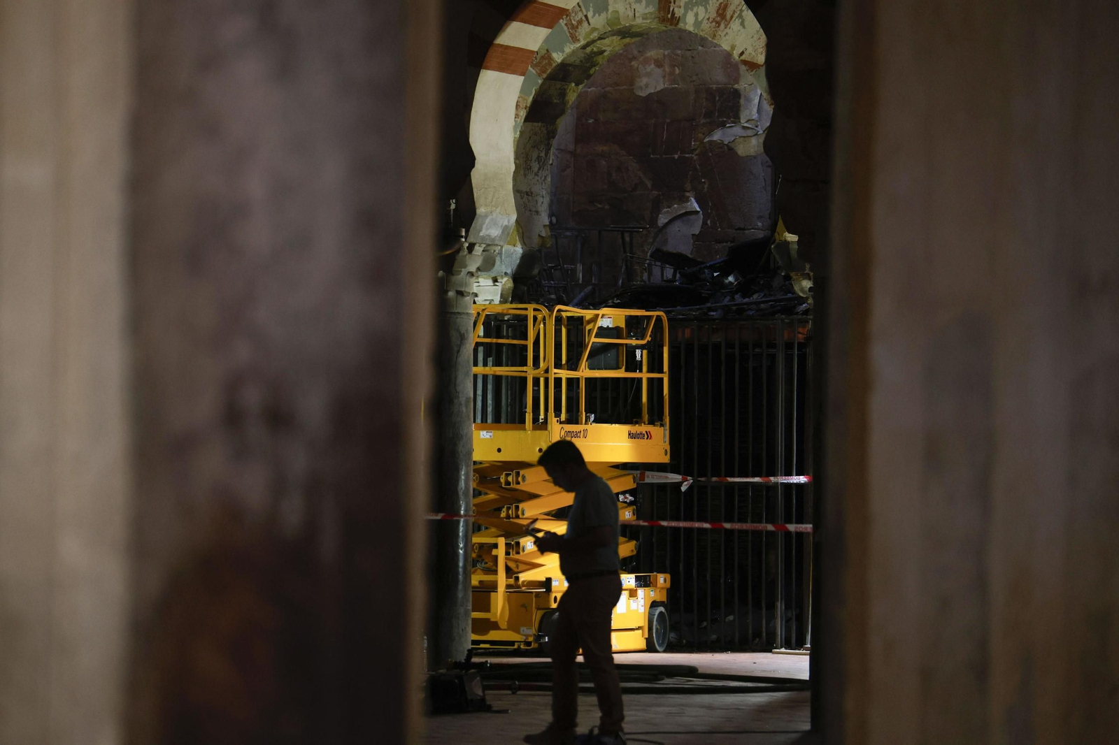 Imagen de una de las capillas quemadas por el incendio en la Mezquita-Catedral de Córdoba