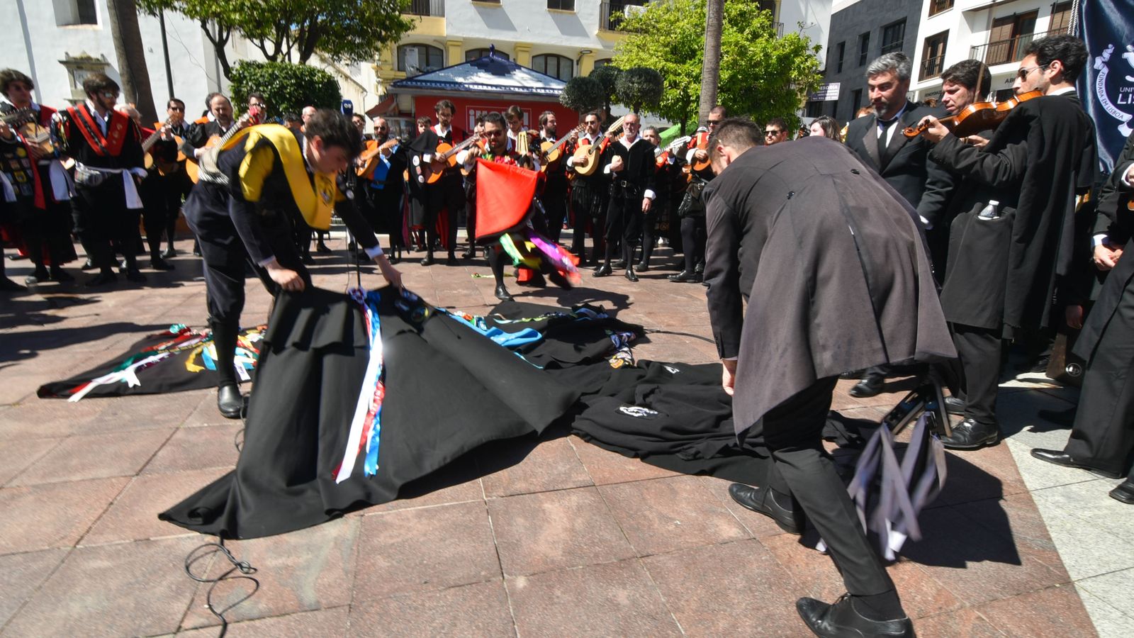 Fotos del pasacalles del X Certamen Internacional de Tunas Ciudad de Algeciras