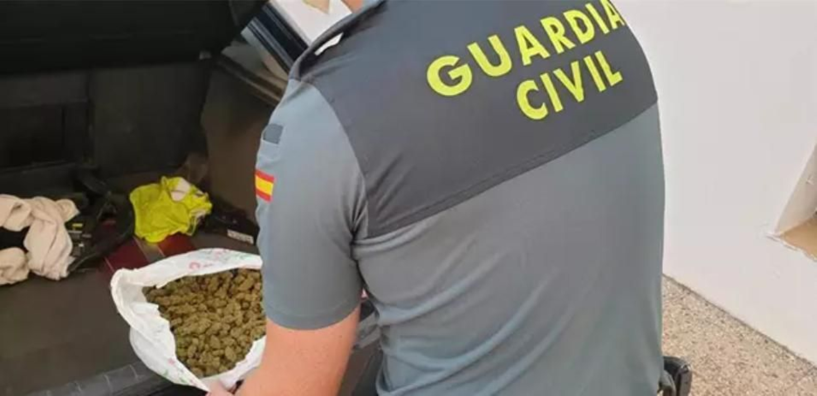 Detienen a un vecino de Villanueva del Arzobispo por traficar con marihuana