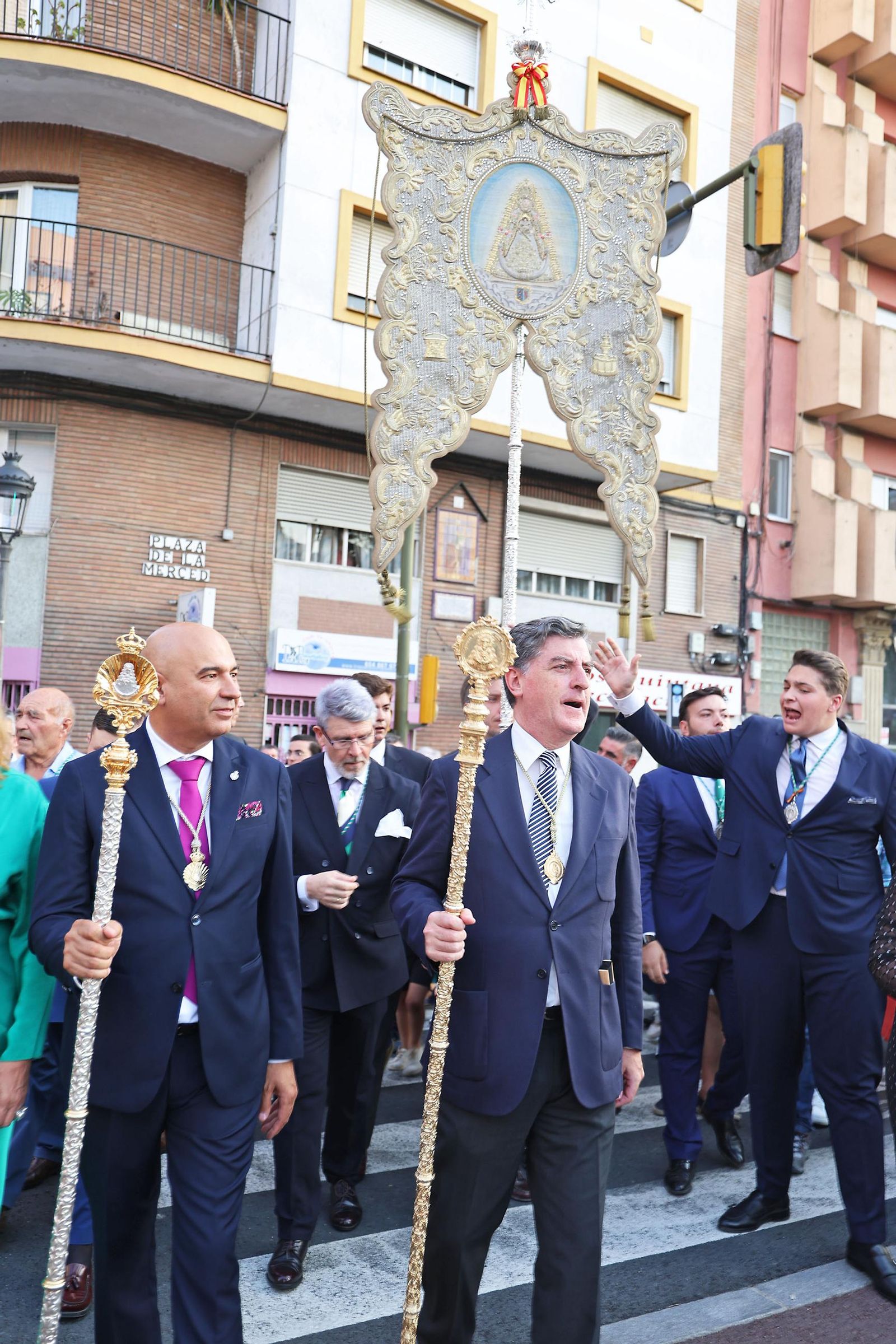 Imágenes del Rosario Jubilar rociero celebrado por las 25 hermandades filiales de la Matriz de Almonte en La Merced