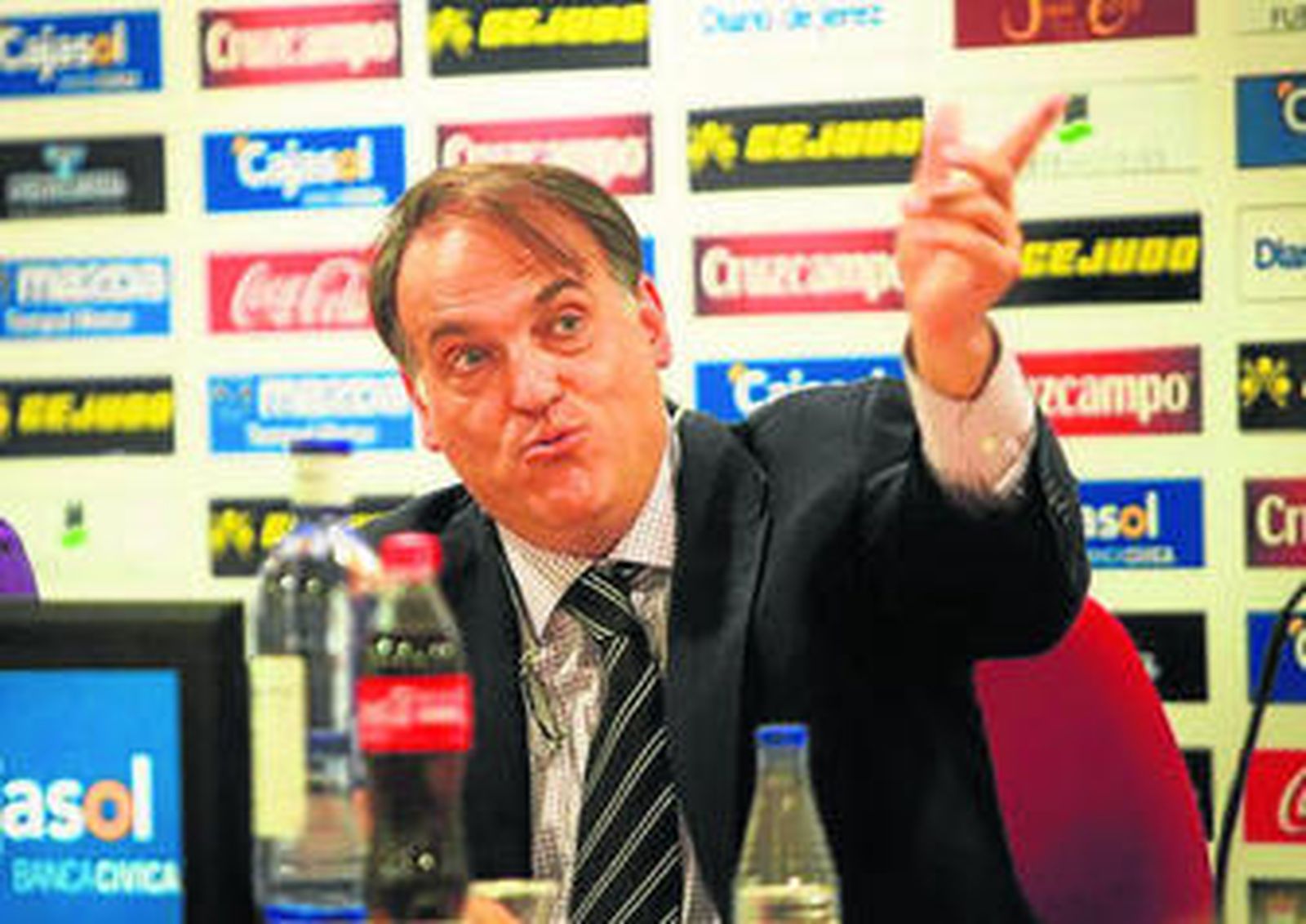 Javier Tebas, en una rueda de prensa en Chapín.