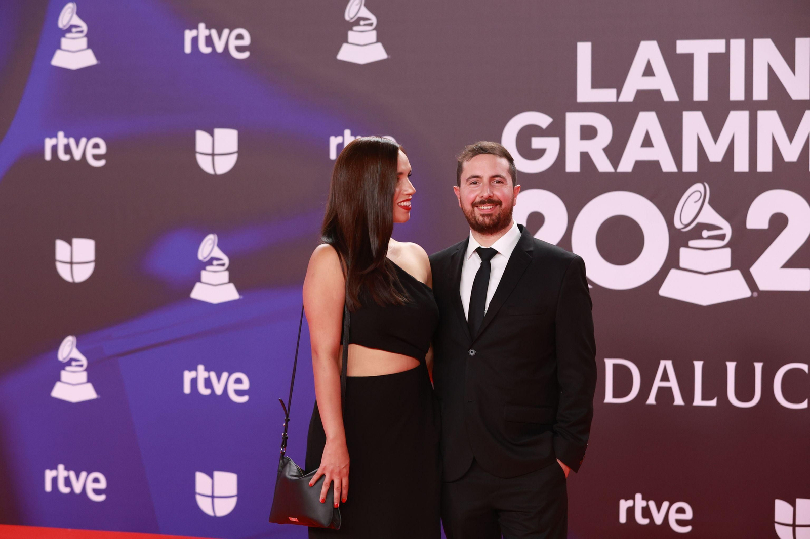 La alfombra roja de la gala de los Grammy Latinos 2023 en Sevilla, en imágenes
