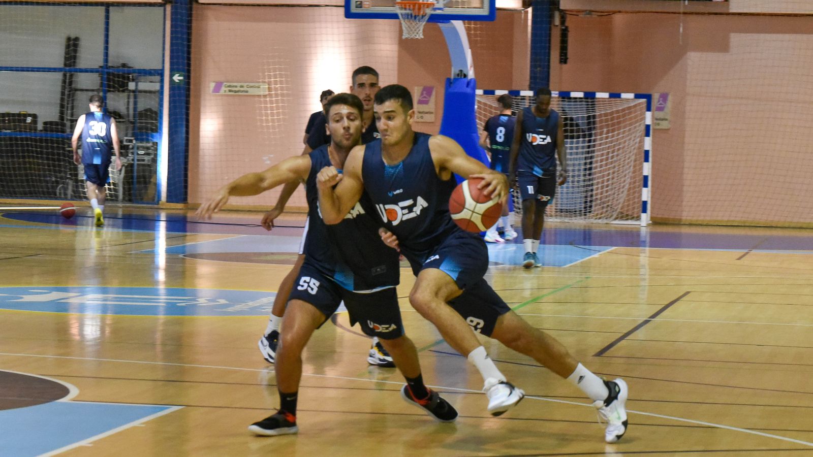 Las fotos del primer entrenamiento del UDEA 2023-24