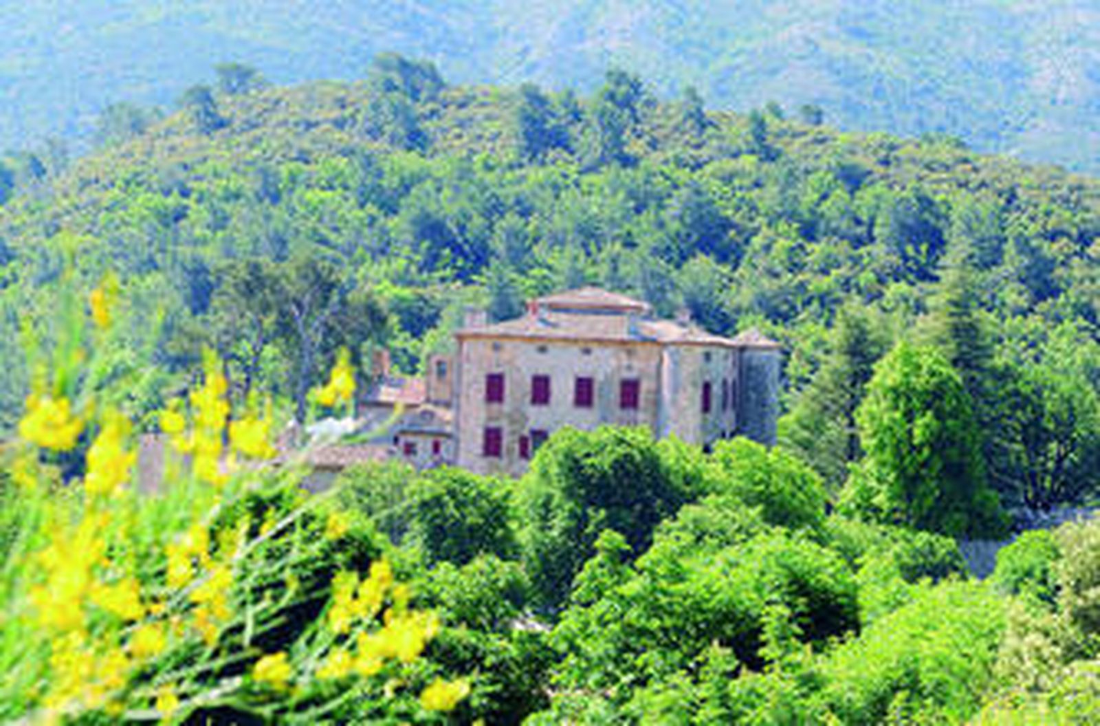 Panorámica del castillo marsellés donde el artista malagueño vivió y creó parte de su obra pictórica.