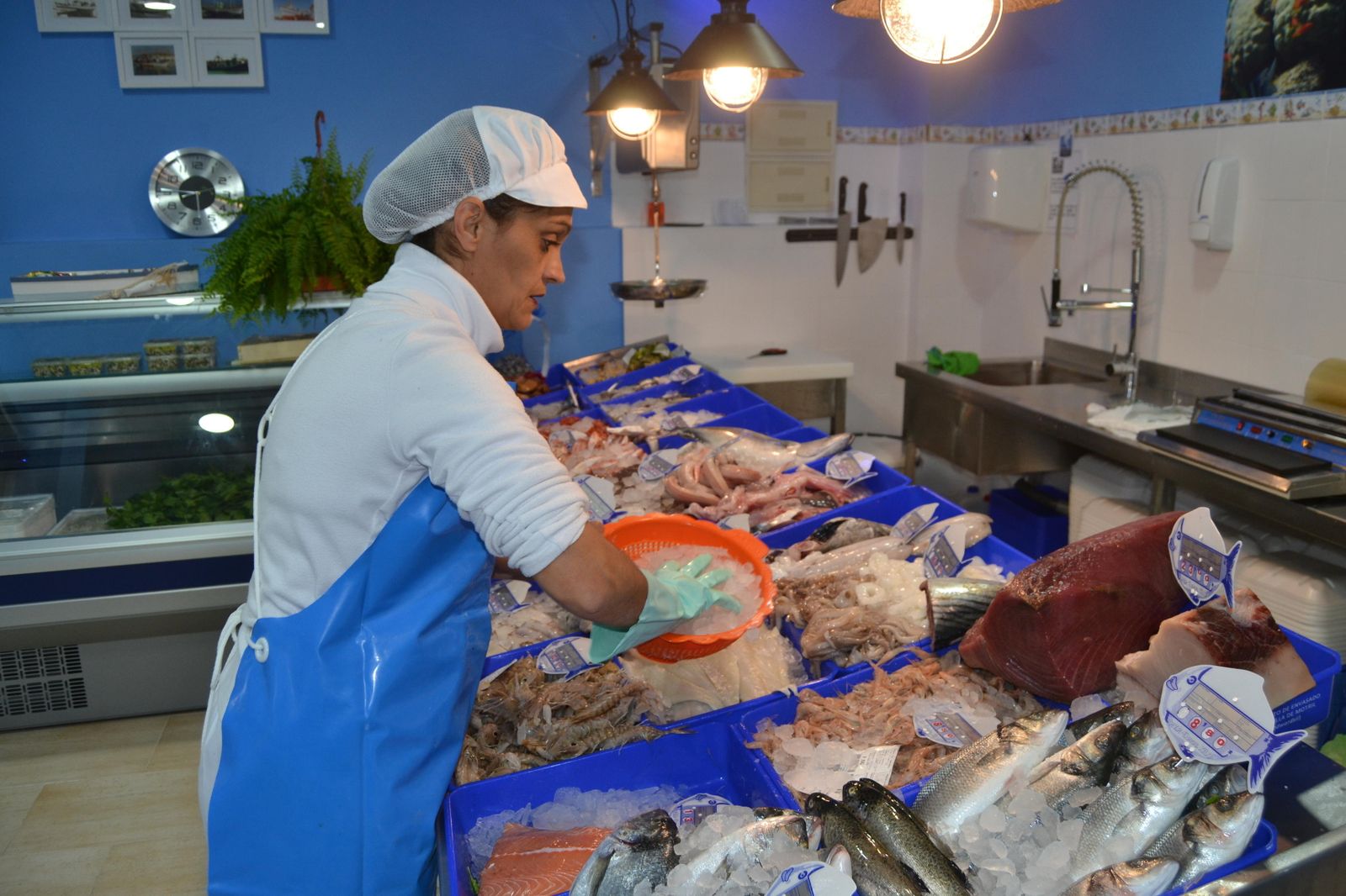 Los restaurantes del litoral la incluyen en su carta a pesar de no ganarle dinero al ser un plato 'estrella' de la Navidad.