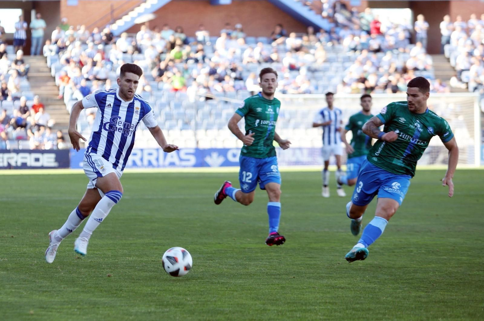 Salinas corre la banda del Nuevo Colombino.