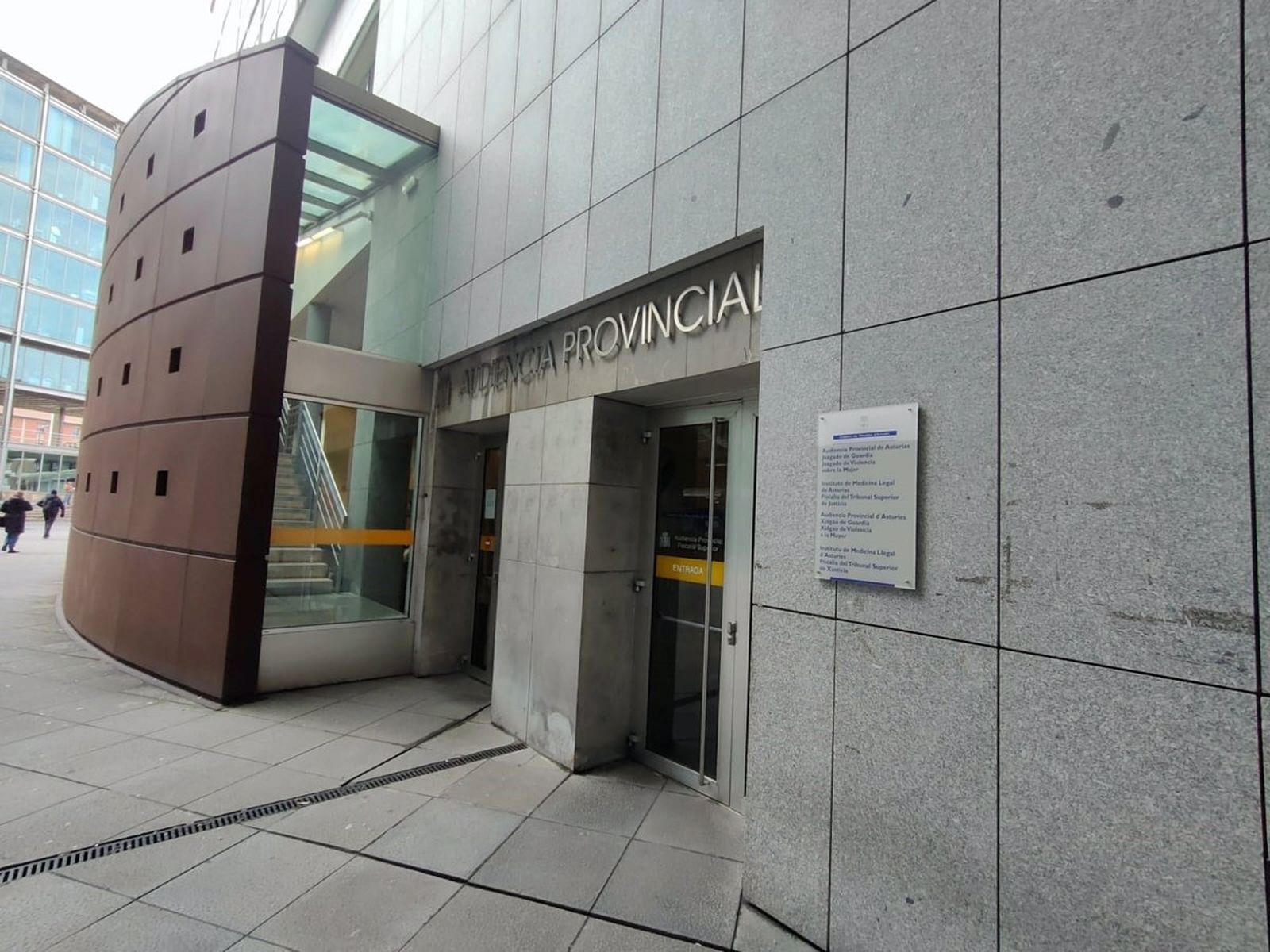 Condenada por prender fuego al felpudo de su vecina anciana por no dejarla entrar en su casa