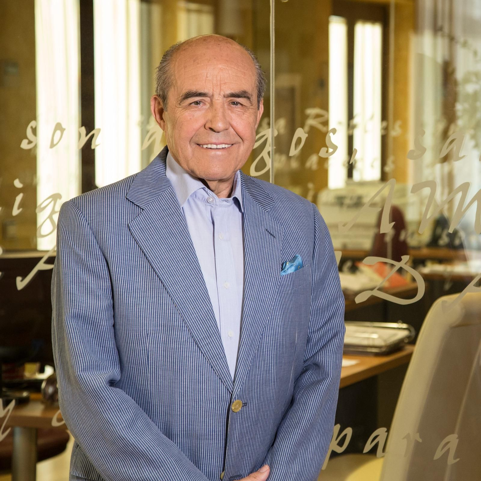 Juan Robles, fundador de Casa Robles. Juan Robles, fundador de Casa Robles.