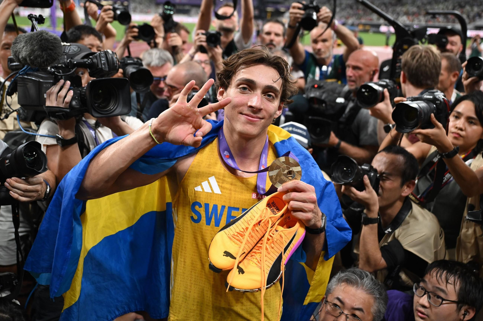 Las fotos del récord mundial de Duplantis y del resto de la jornada