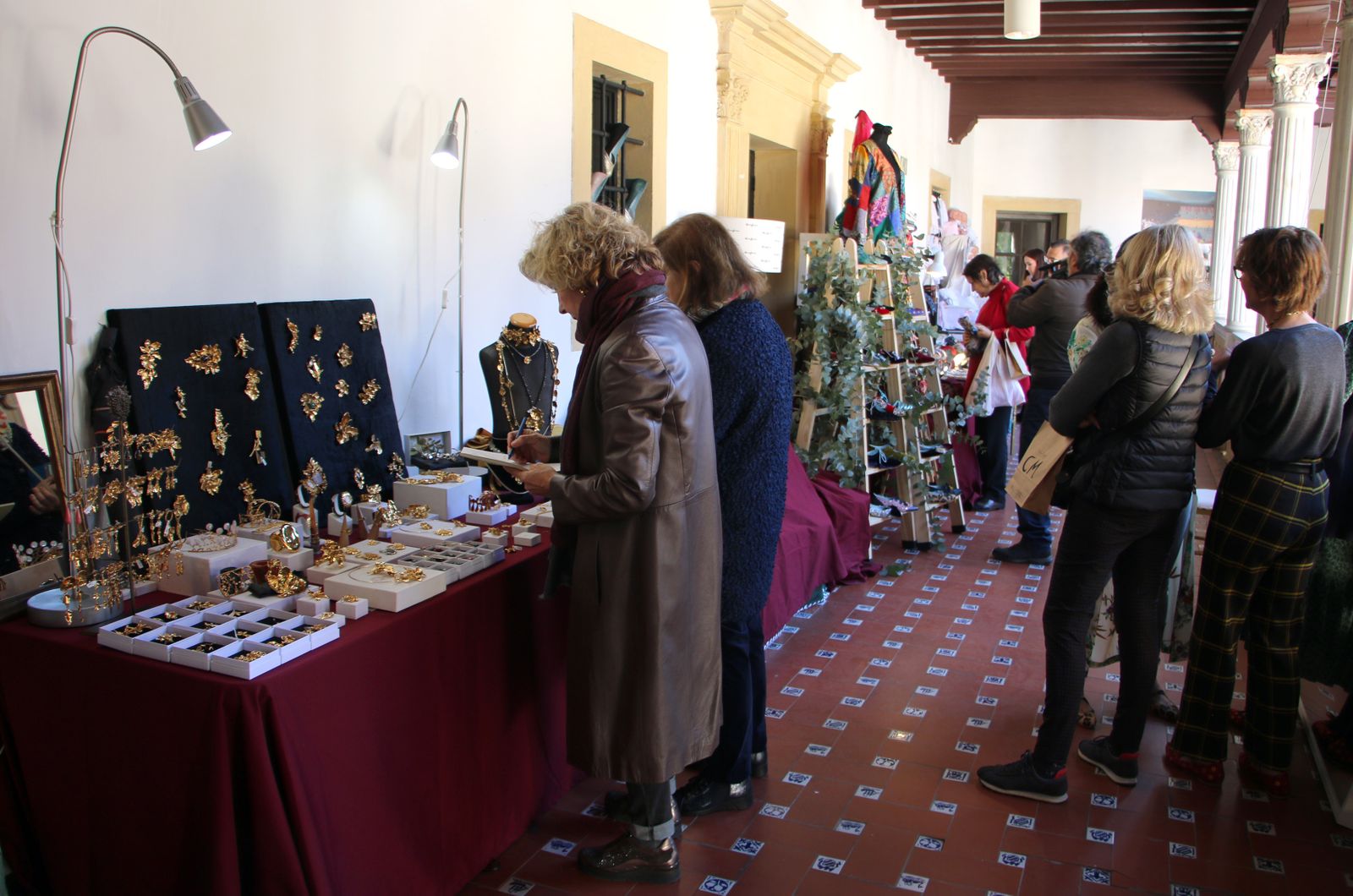 Nuevo Futuro ya celebró su Mercado de Navidad en la Fundación Valentín de Madariaga.