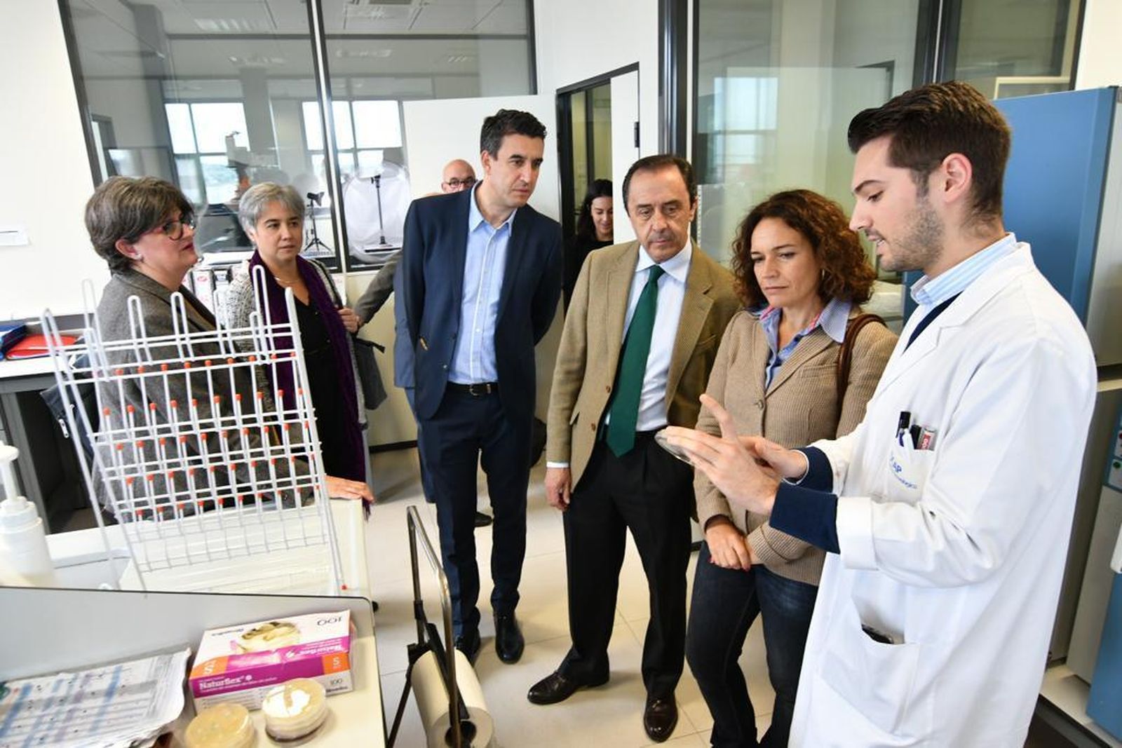 Lina Gálvez, con Ricardo Delgado.