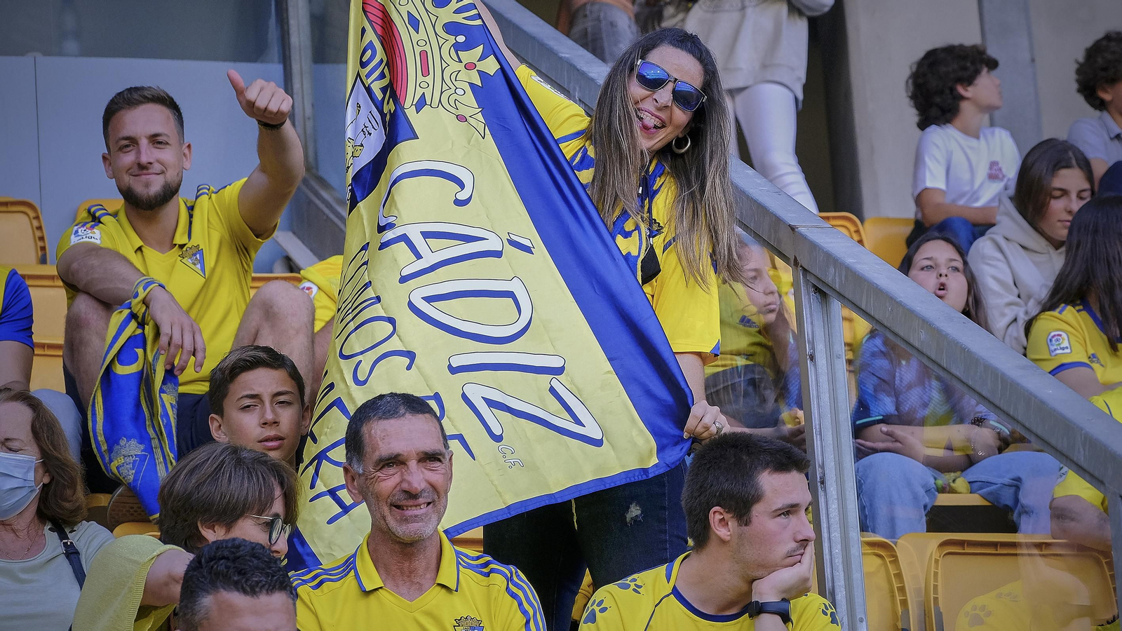 Ambiente  cadista durante el Cádiz CF - Real Madrid