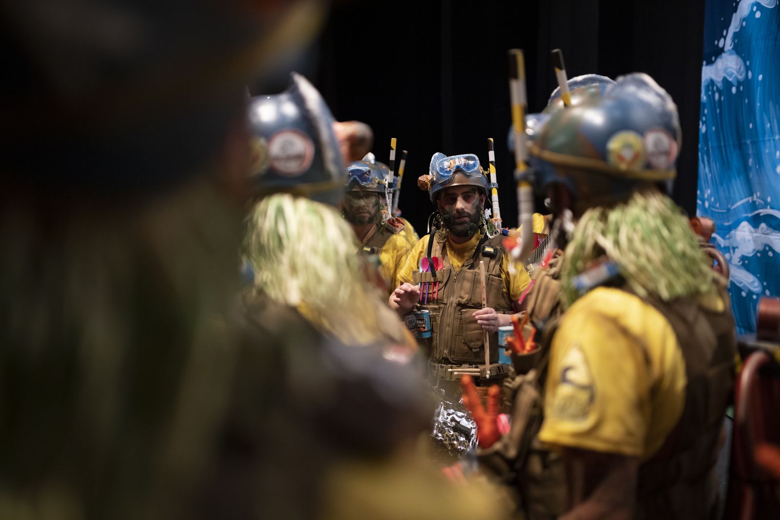 Imágenes de la actuación de la murga de Huelva "No te vayas a espantar. El juicio final" en el Carnaval Colombino