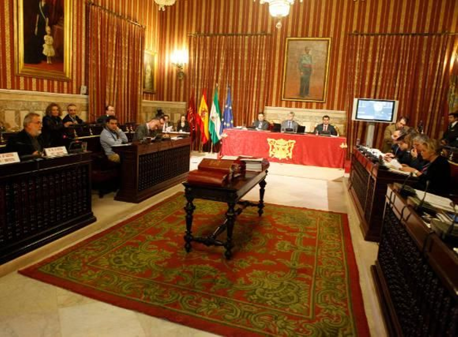 El Pleno aprueba los presupuestos de 2012 con mayoría del PP