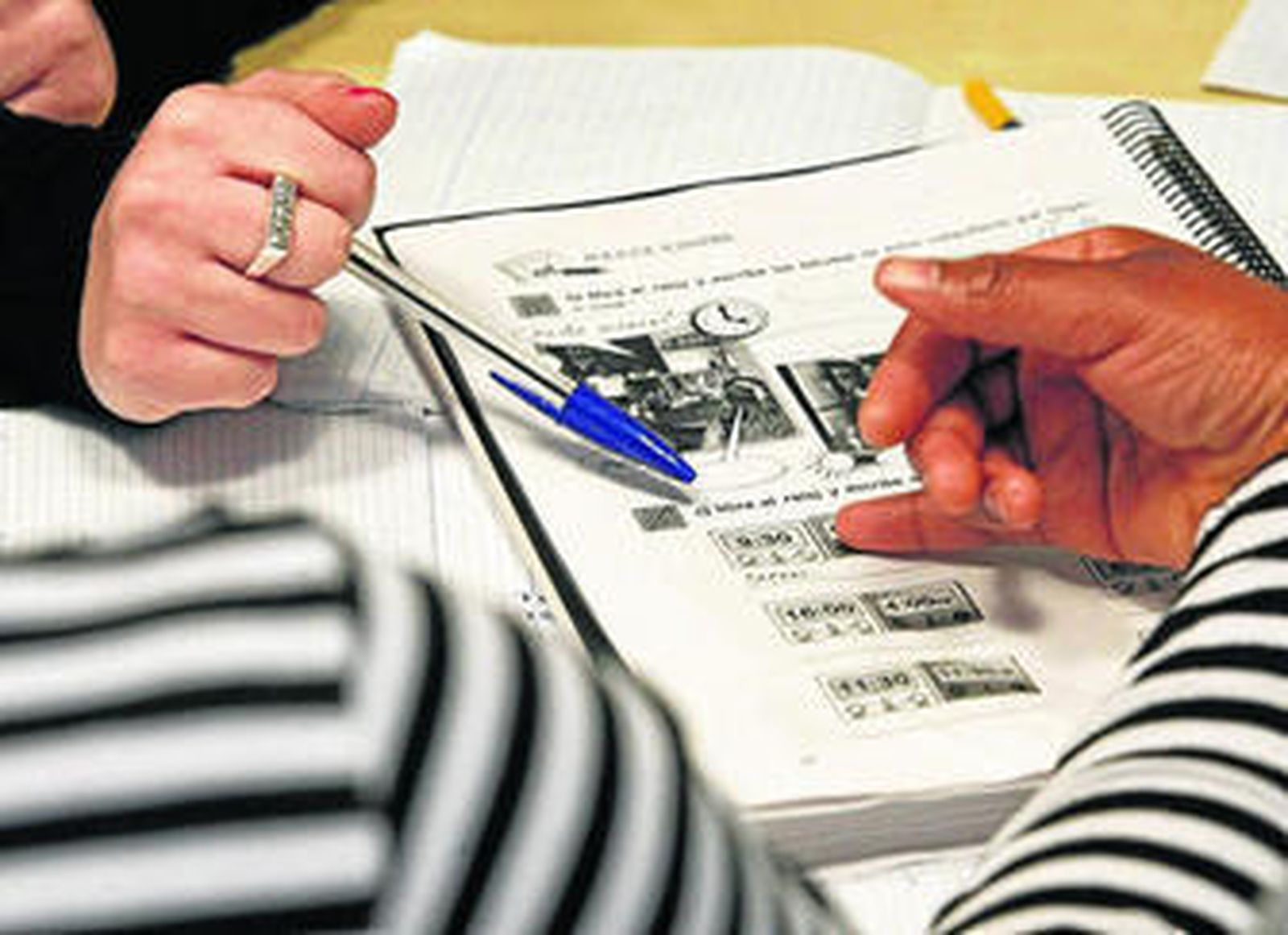 Momento para el estudio en la casa de ALMA.