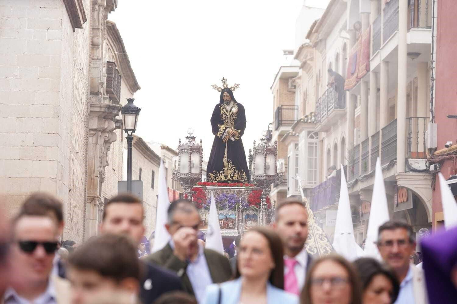 Una de las imágenes de la Semana Santa de Lucena.
