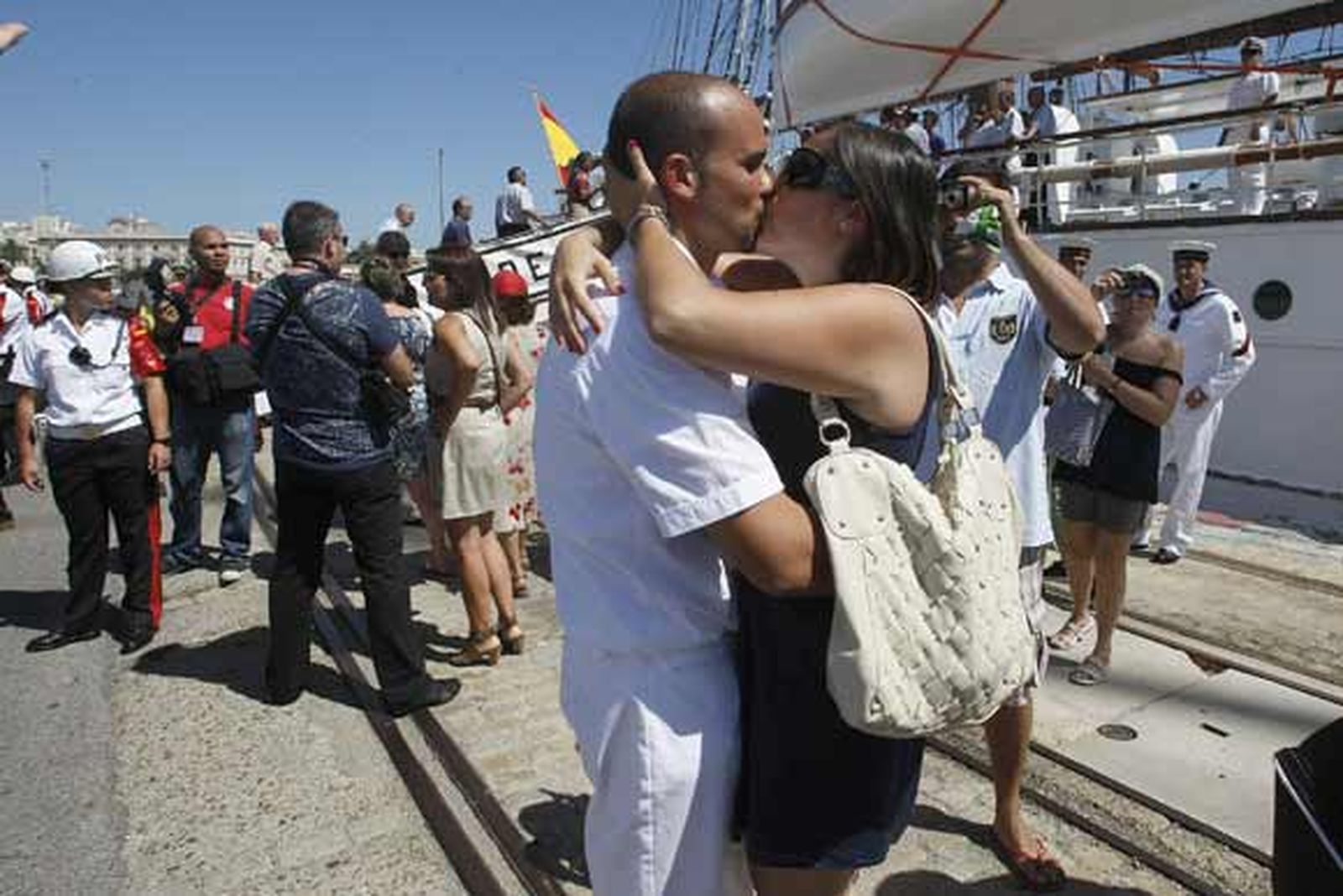 El buque escuela regresa a la ciudad tras siete meses de travesía

Foto: Jose Braza