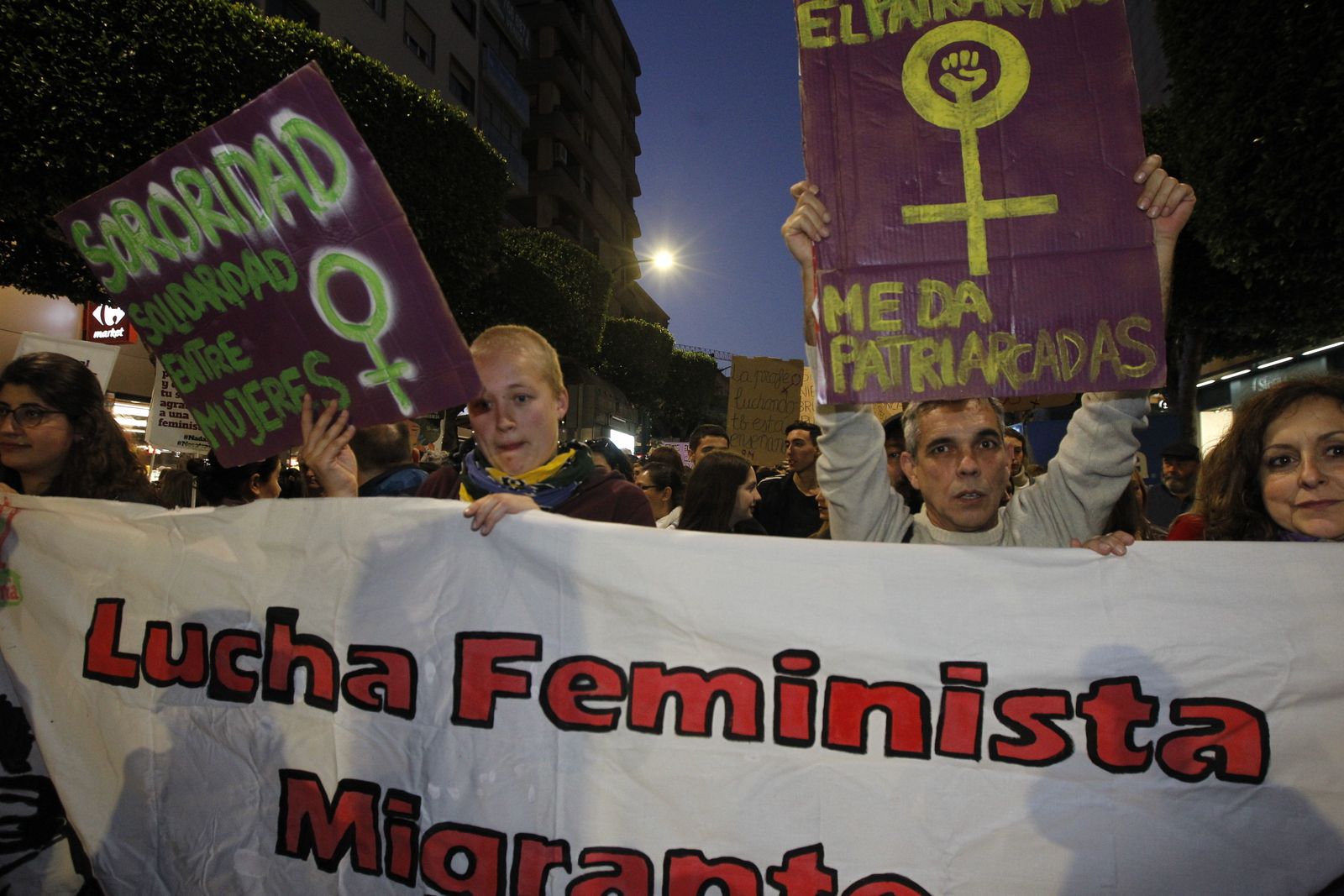 Fotogalería manifestación Día Internacional de la Mujer en Almería