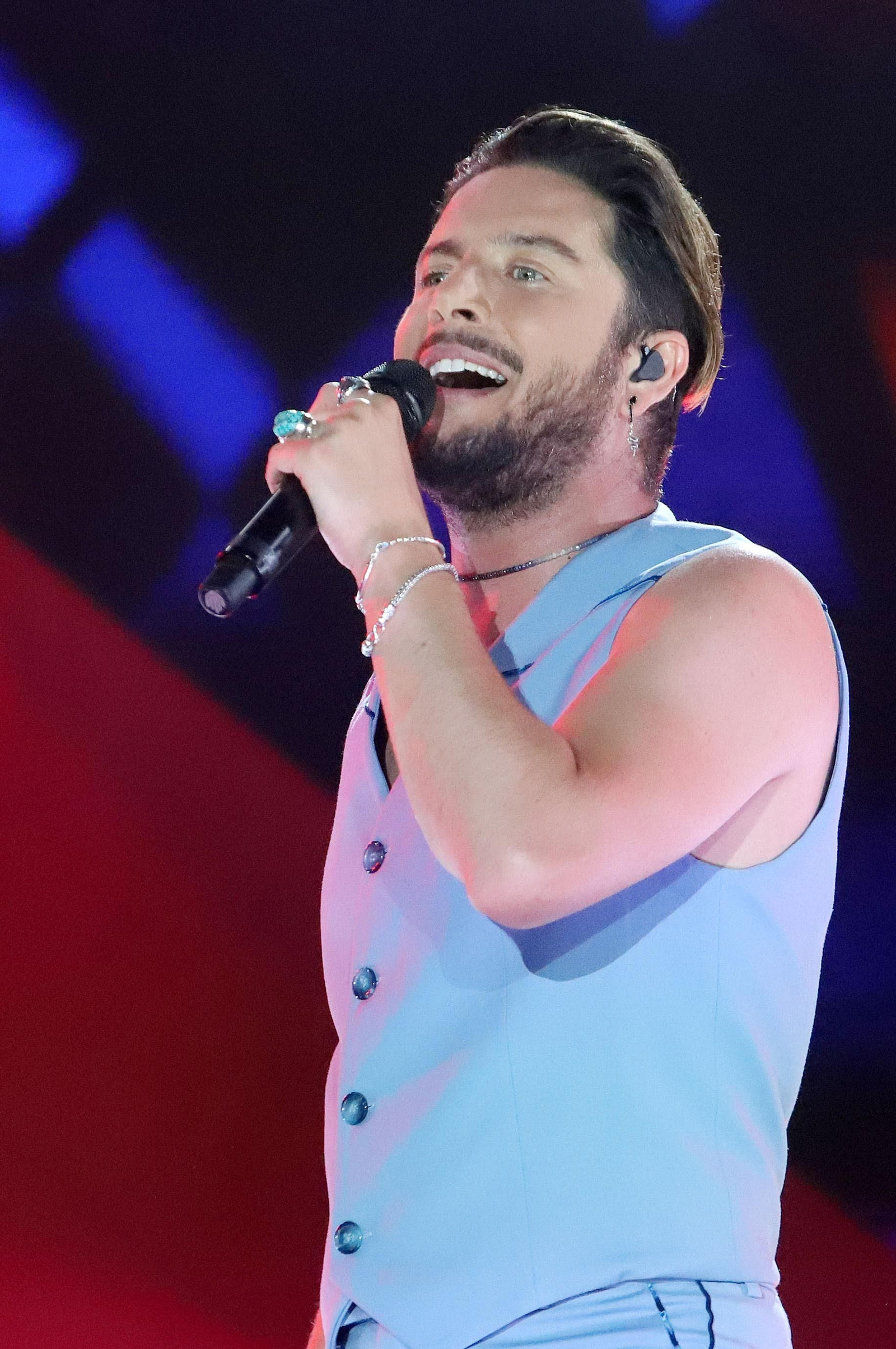 Las mejores imágenes de Manuel Carrasco en su concierto en Huelva
