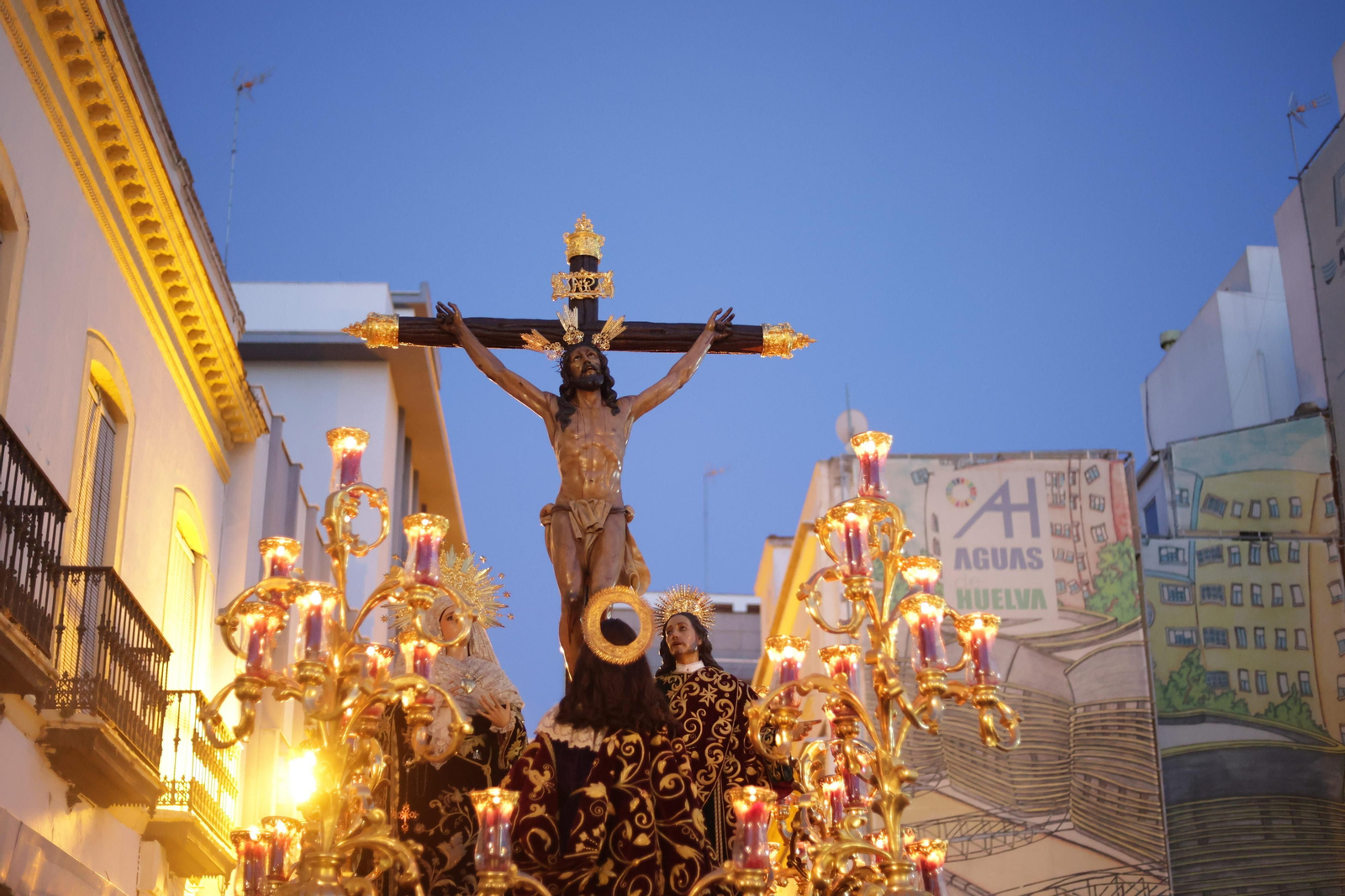La Hermandad de la Esperanza en la Semana Santa de Huelva 2023, en imágenes