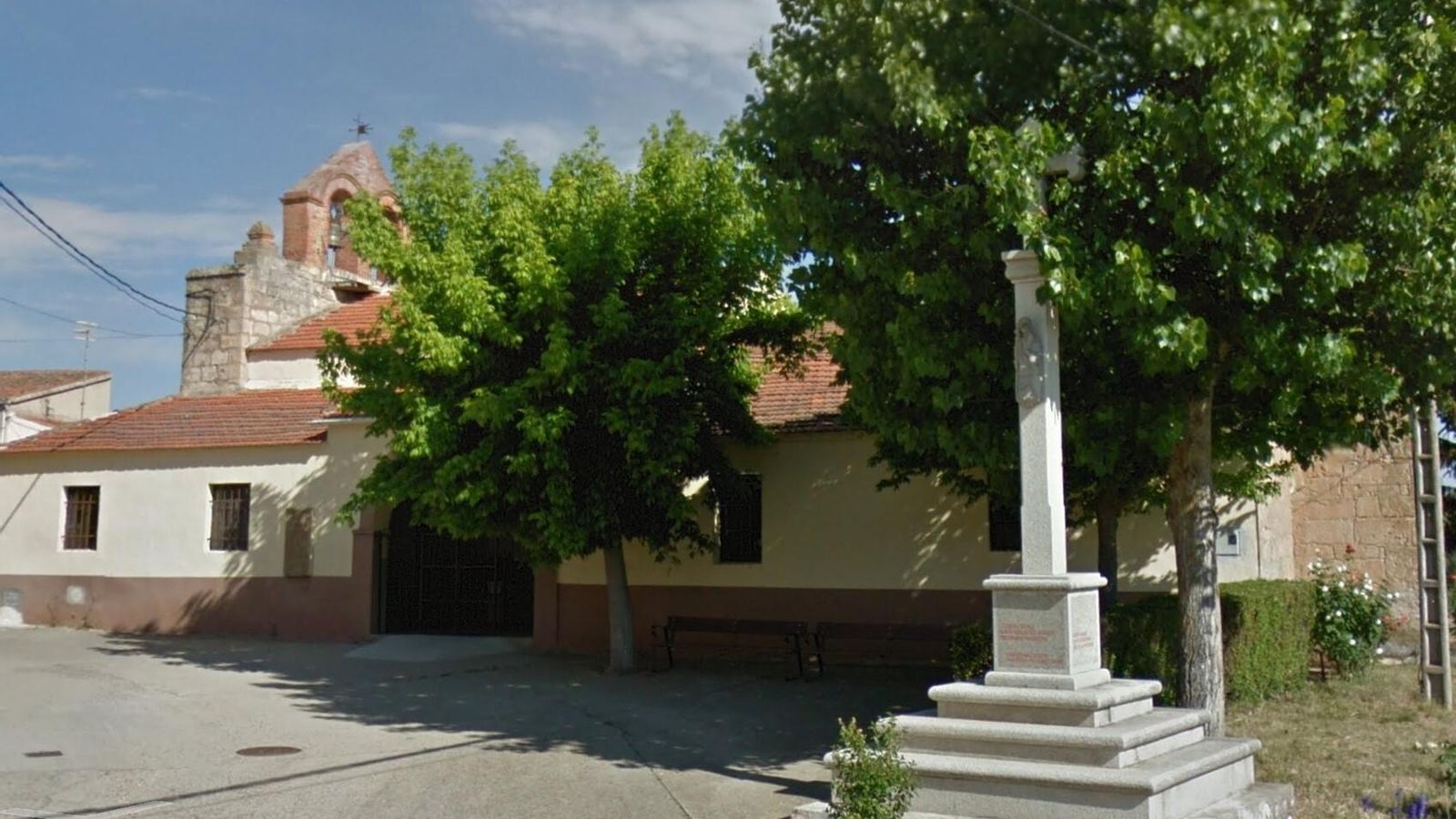 Iglesia de Santo Domingo de Guzmán,  en El Cubo de la Tierra del Vino, primer pueblo de Zamora.