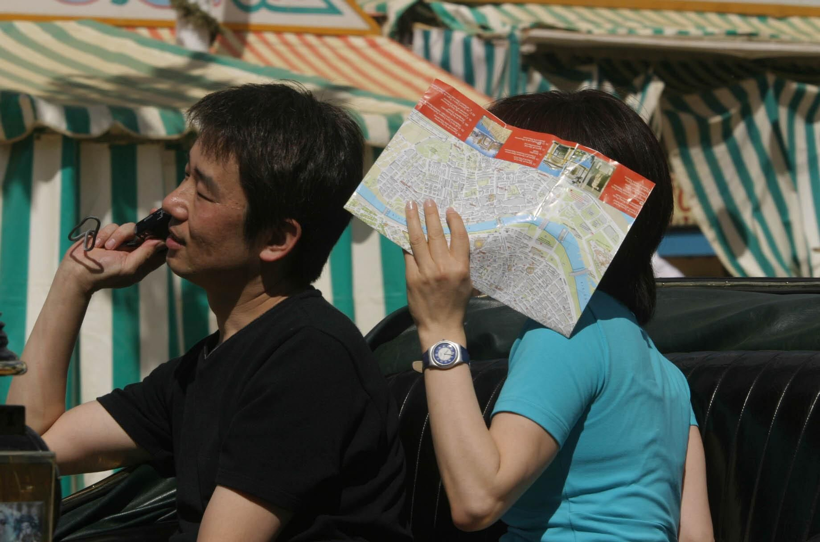 Imagen de archivo de turistas en la Feria de Sevilla.