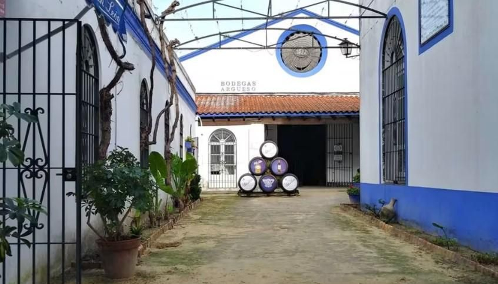 Imagen de Bodegas Herederos de Argüeso, en el Barrio Bajo de Sanlúcar.