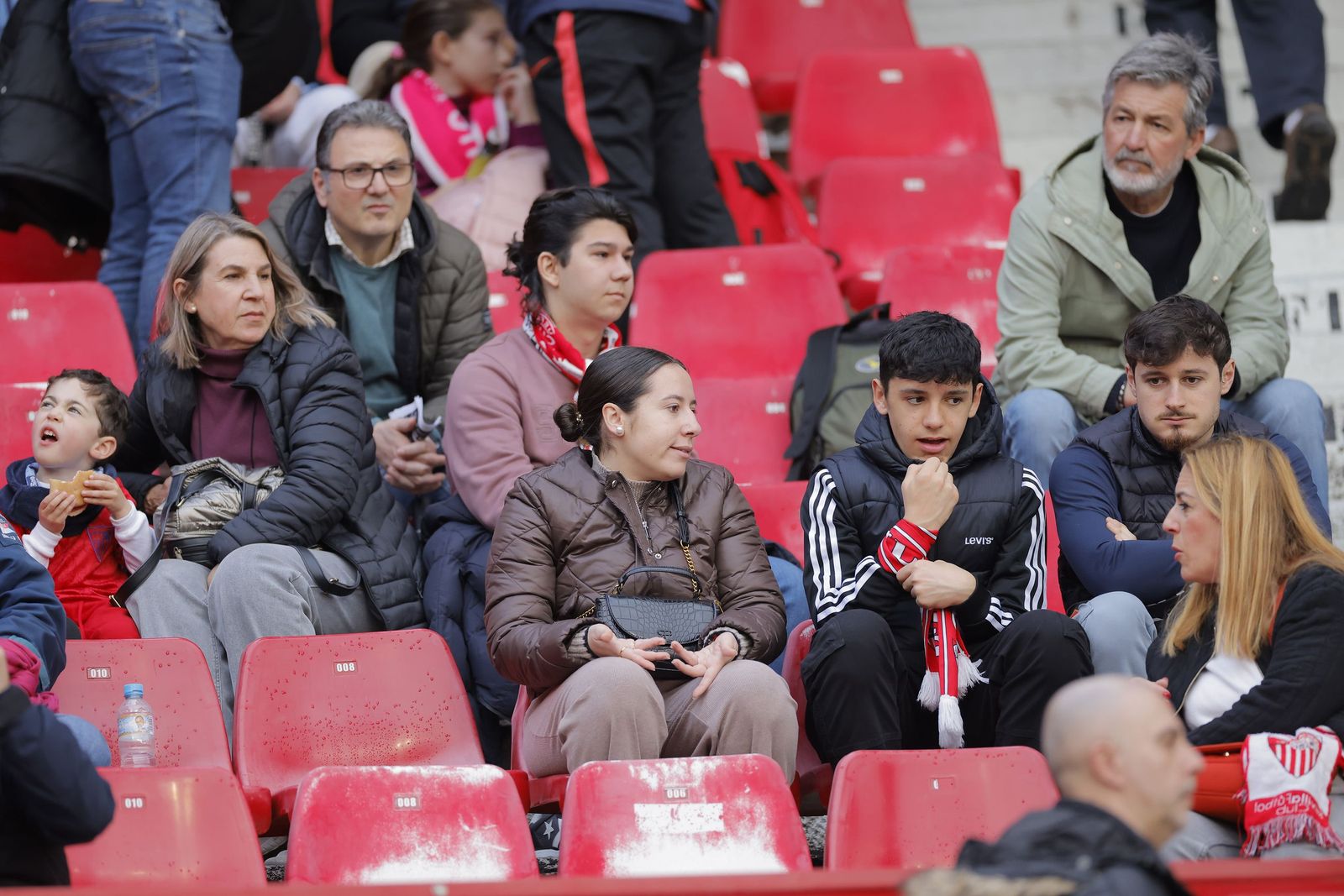 Búscate en las fotos del Sevilla fc - Rayo