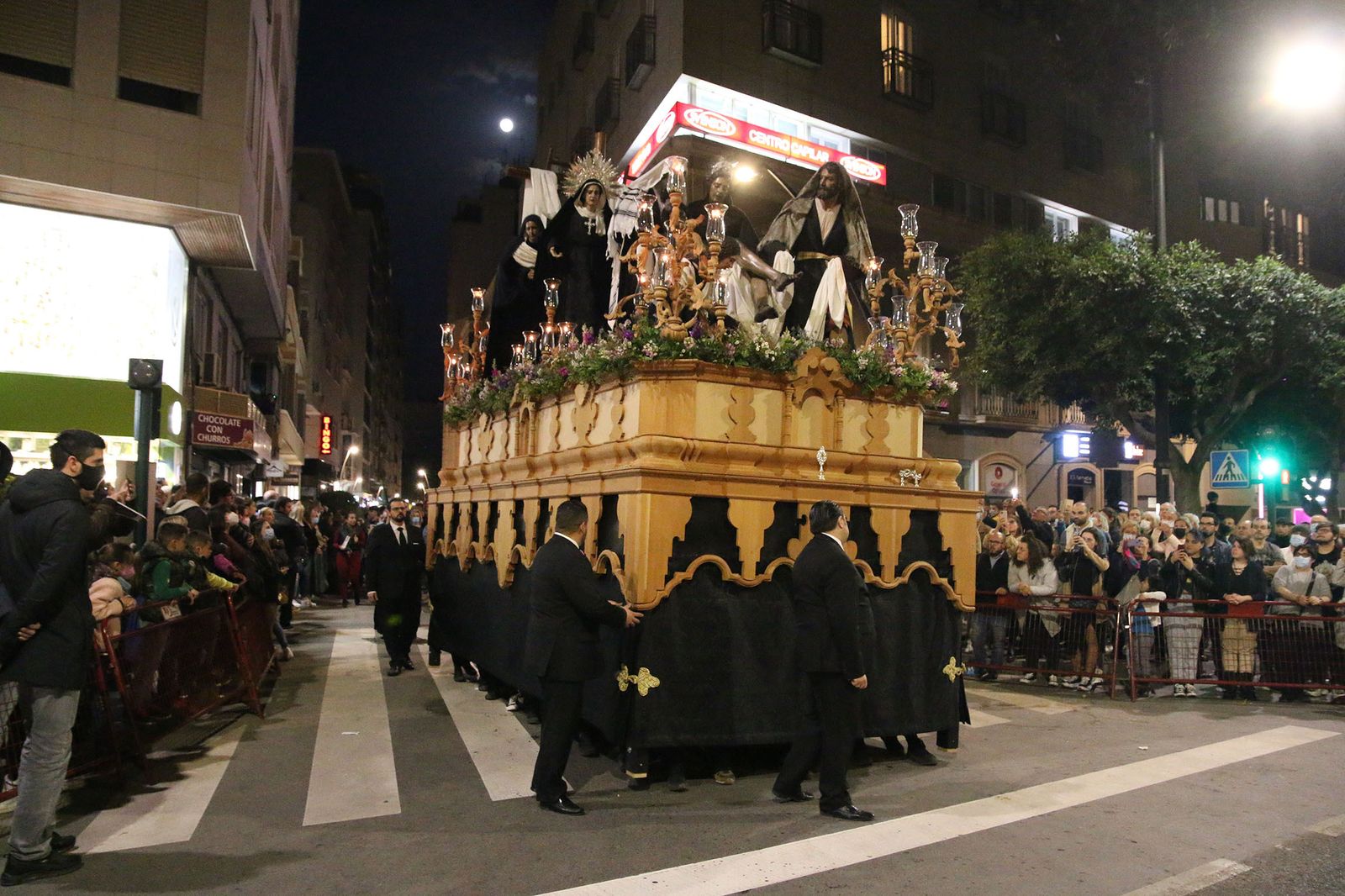 La procesion de Caridad de Almería, en imágenes