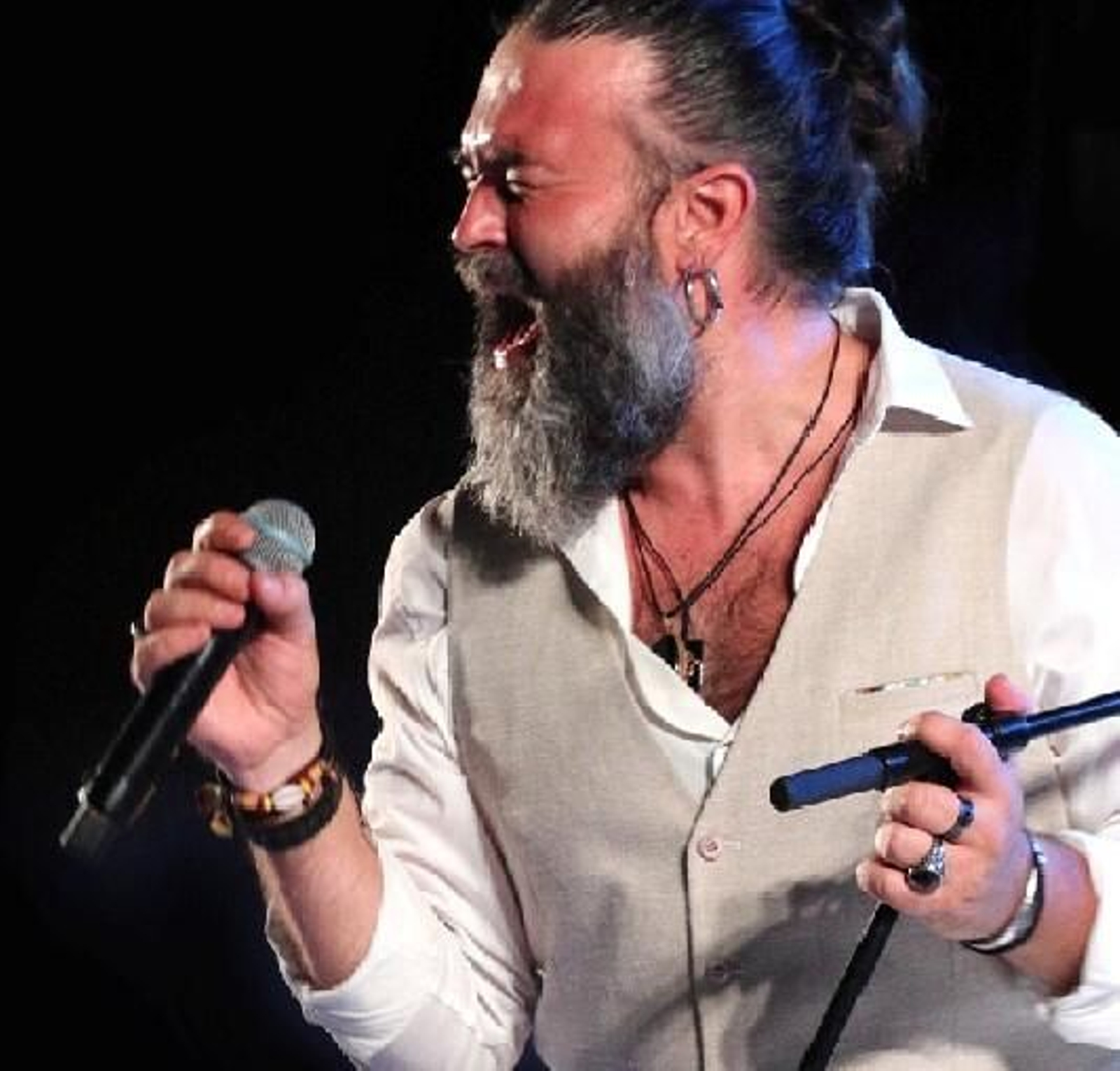 José Luis Jaén, cantante.